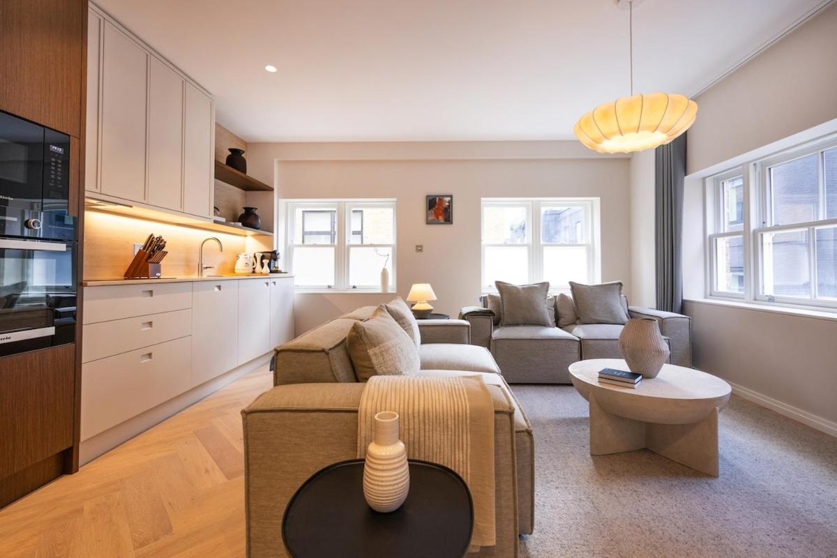 Apartment photo 2