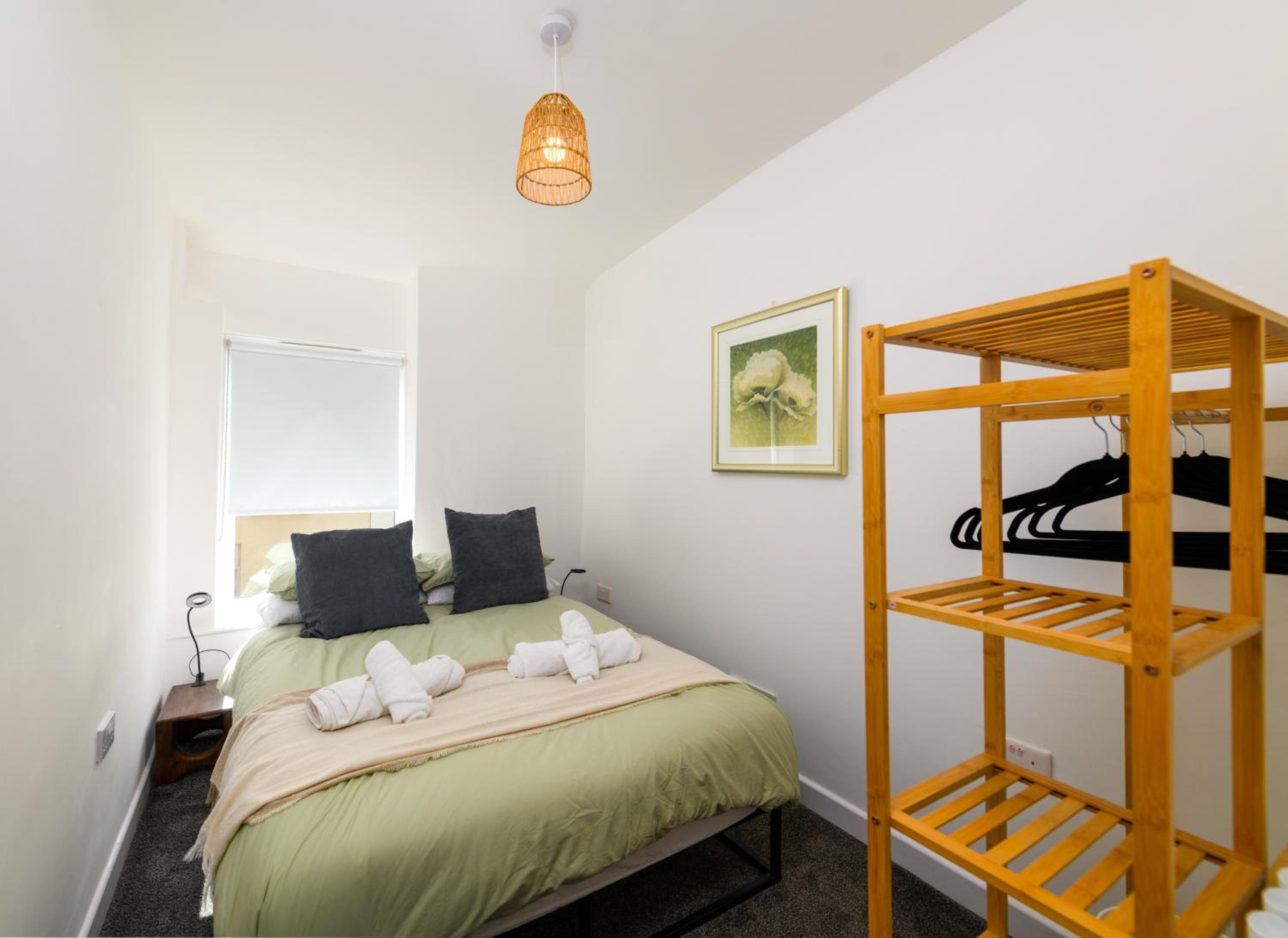 Three-Bedroom Apartment photo 2