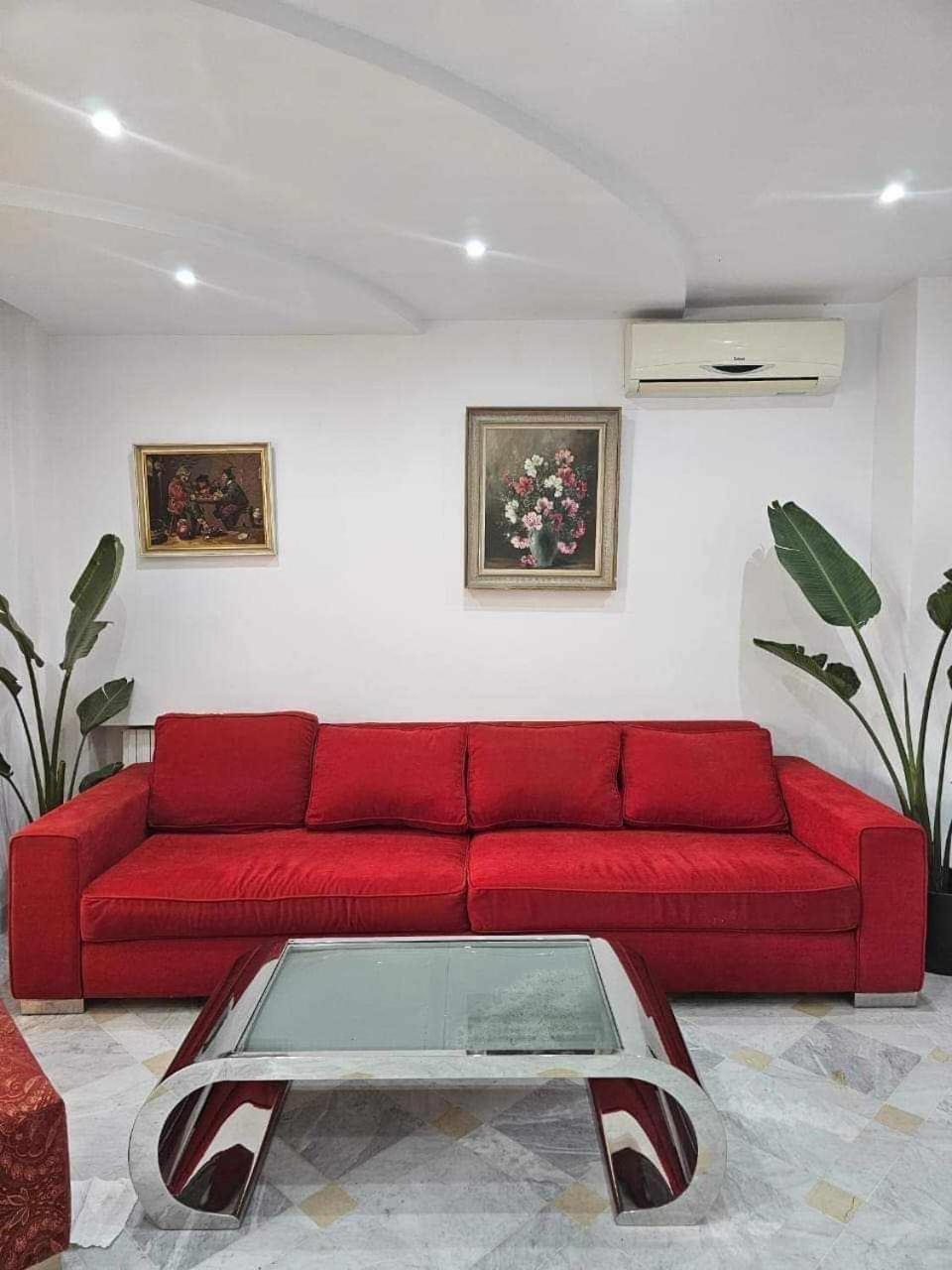 Three-Bedroom Apartment photo 3