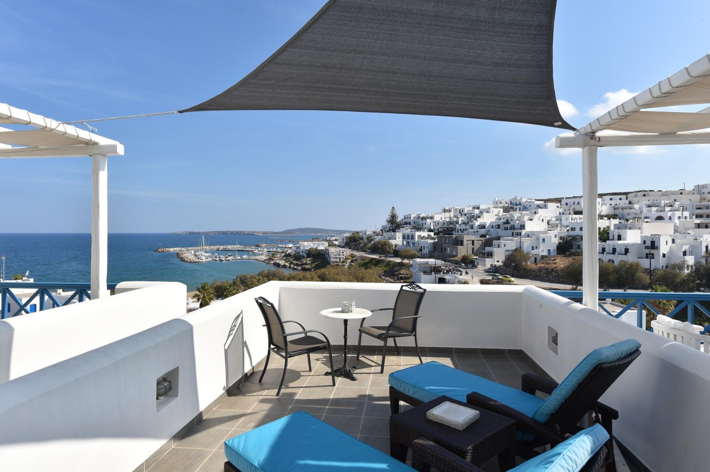 Deluxe Double Room with Spa Bath and Sea View - Photo 2