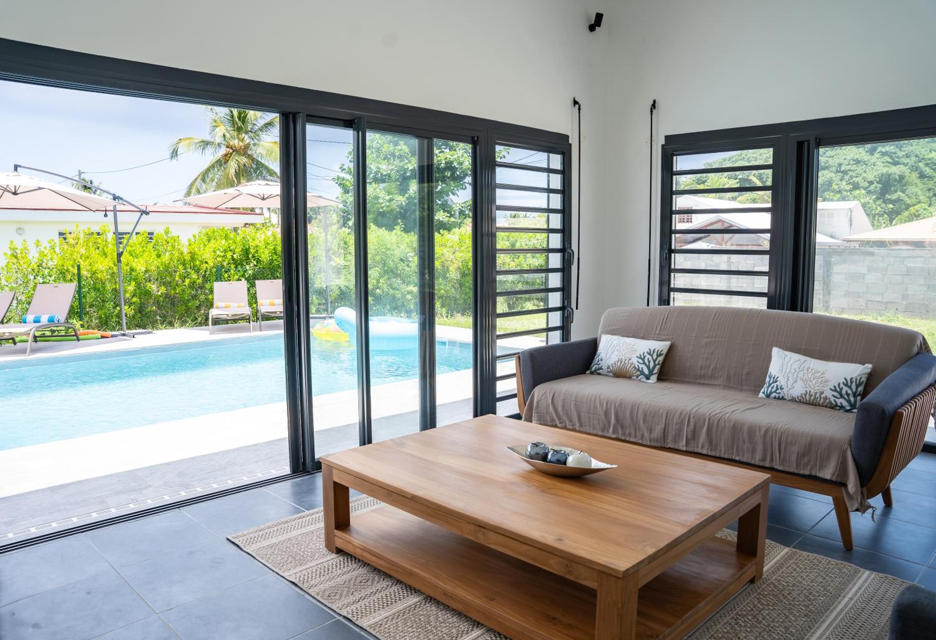 Villa photo 2
