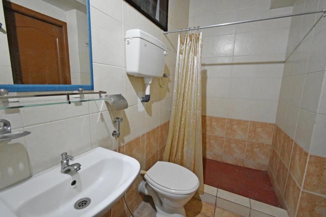 Double Room with Private Bathroom photo 3
