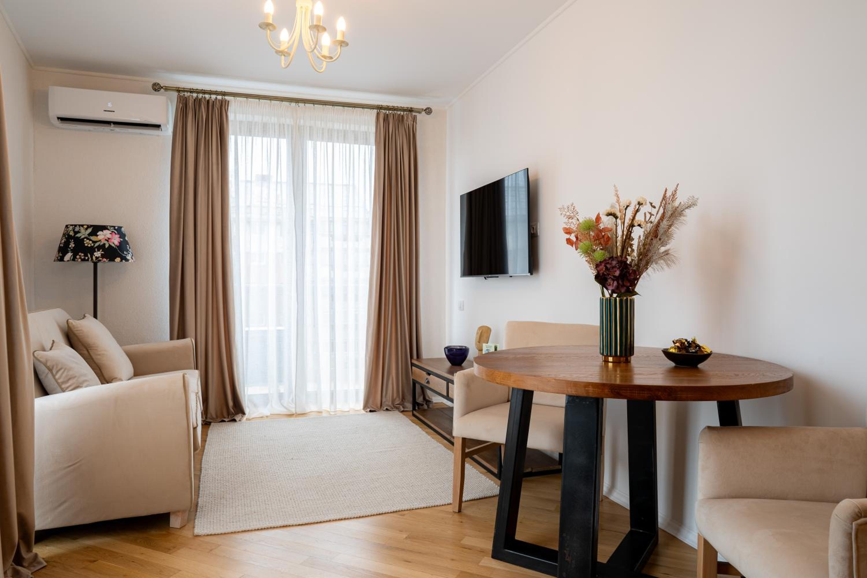 Superior Apartment