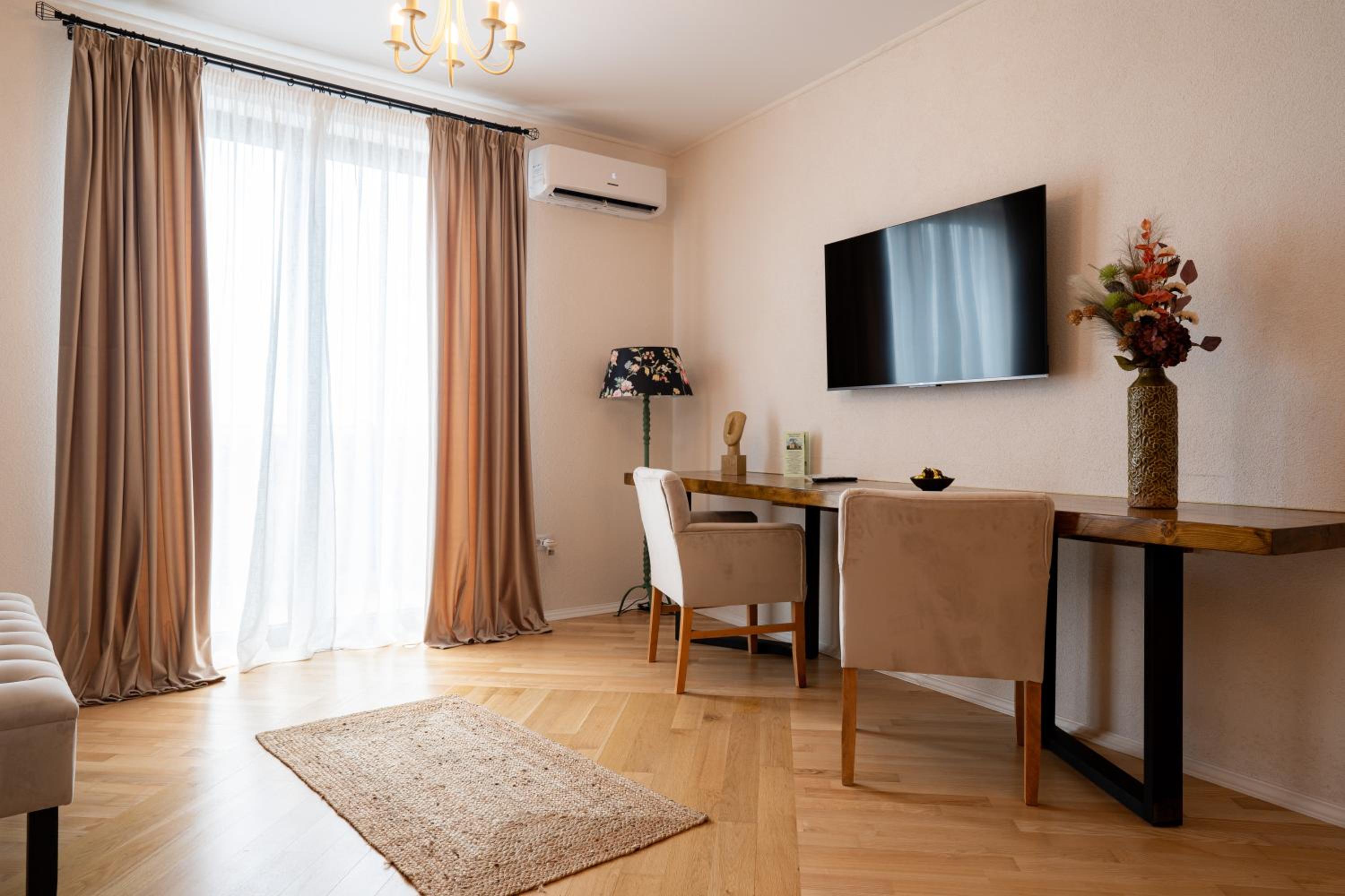 Superior Apartment
