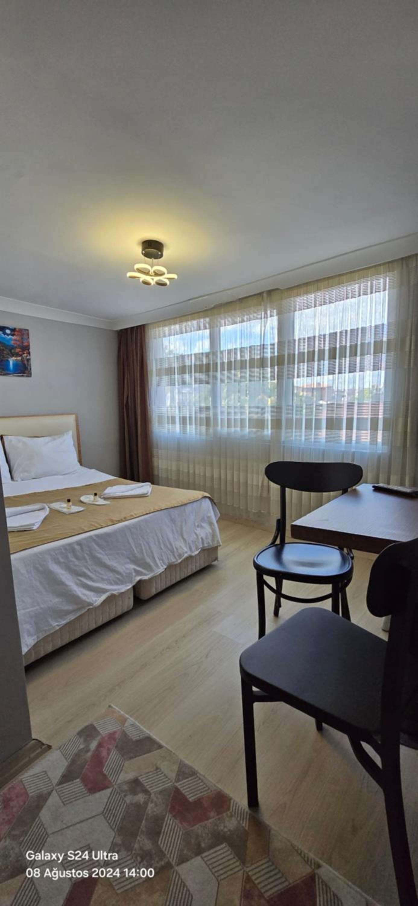 Quadruple Room with Shared Bathroom photo 2