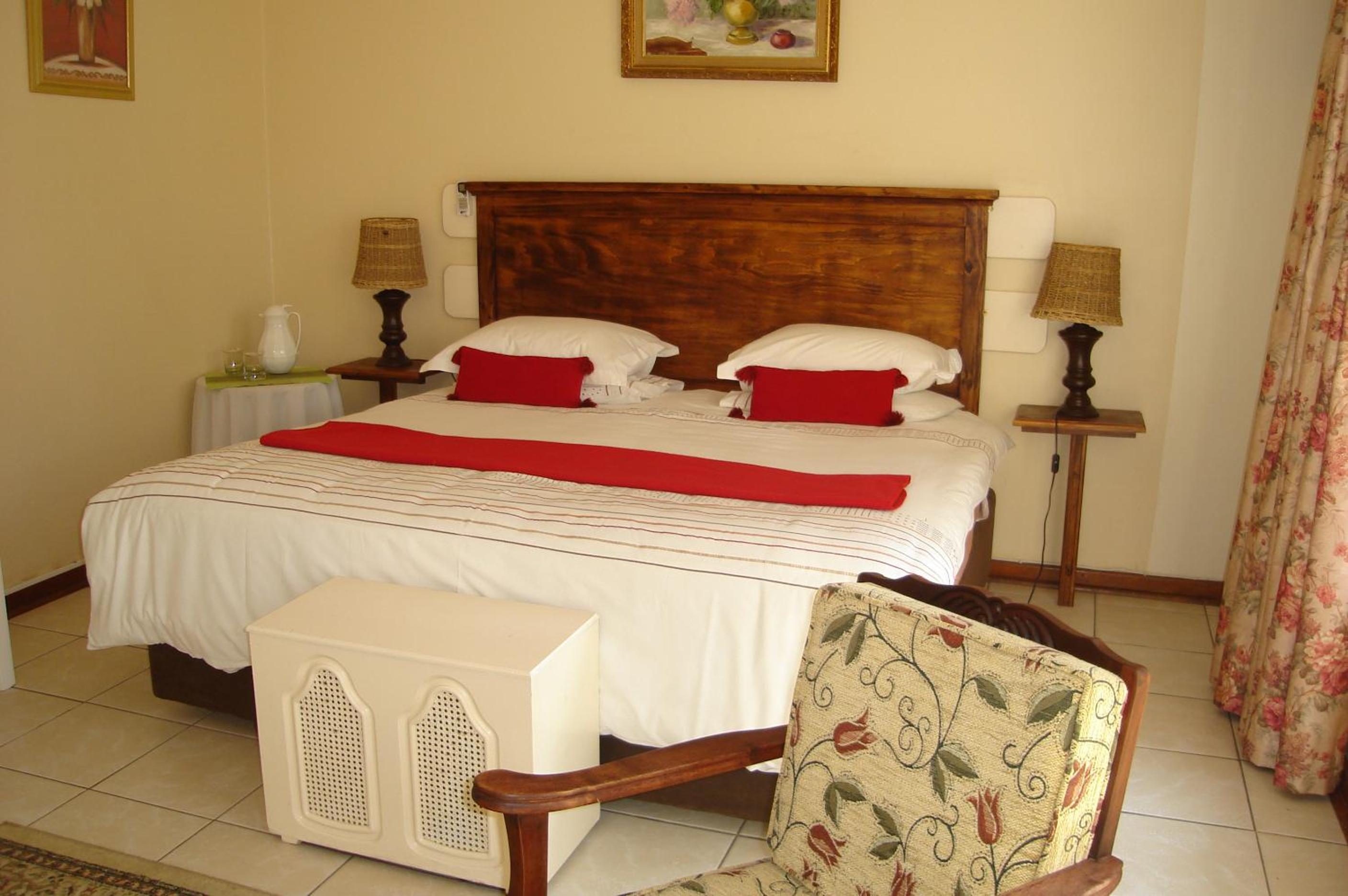 Deluxe King Room photo 3
