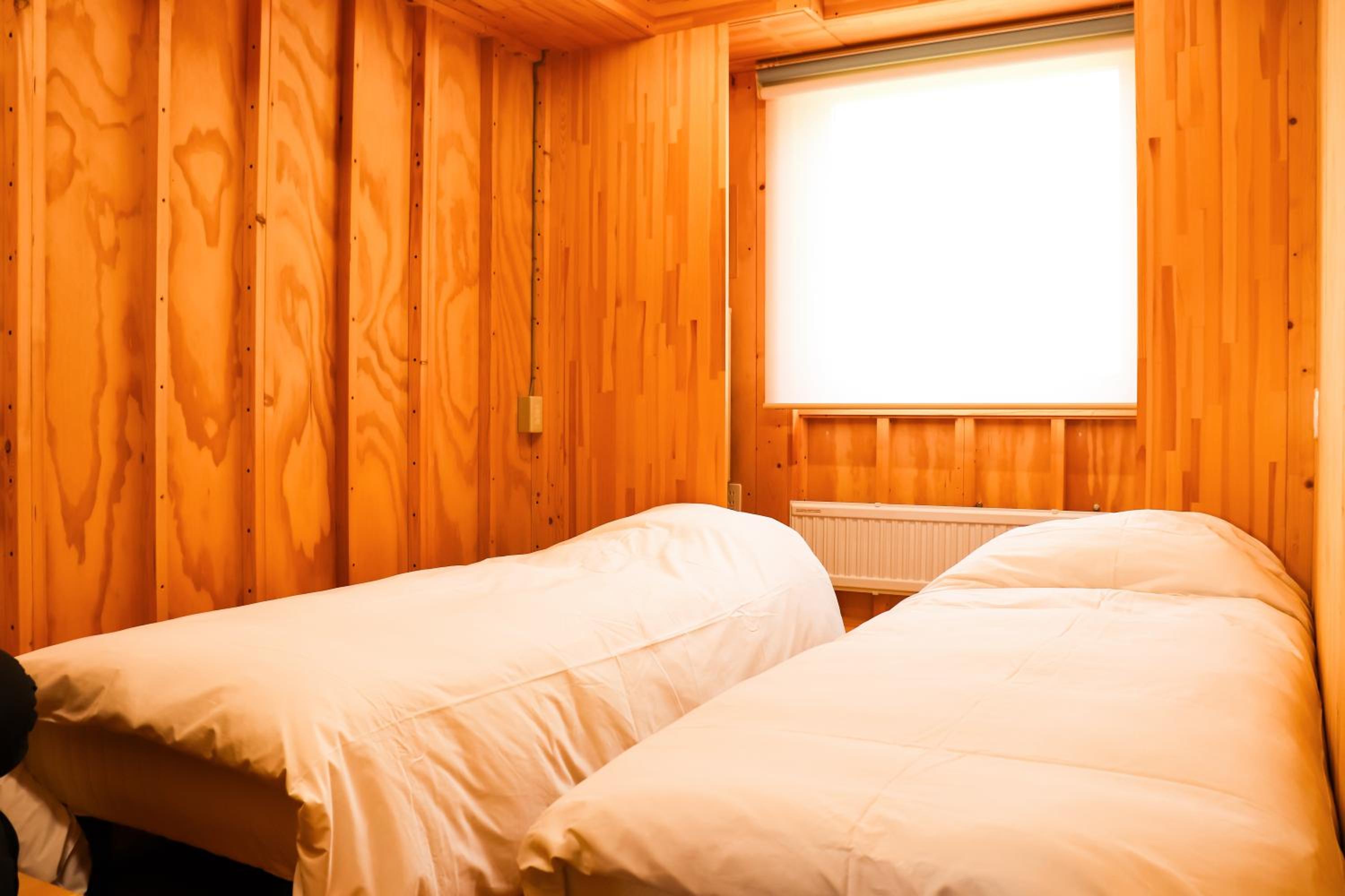 Double or Twin Room with Lake View photo 1