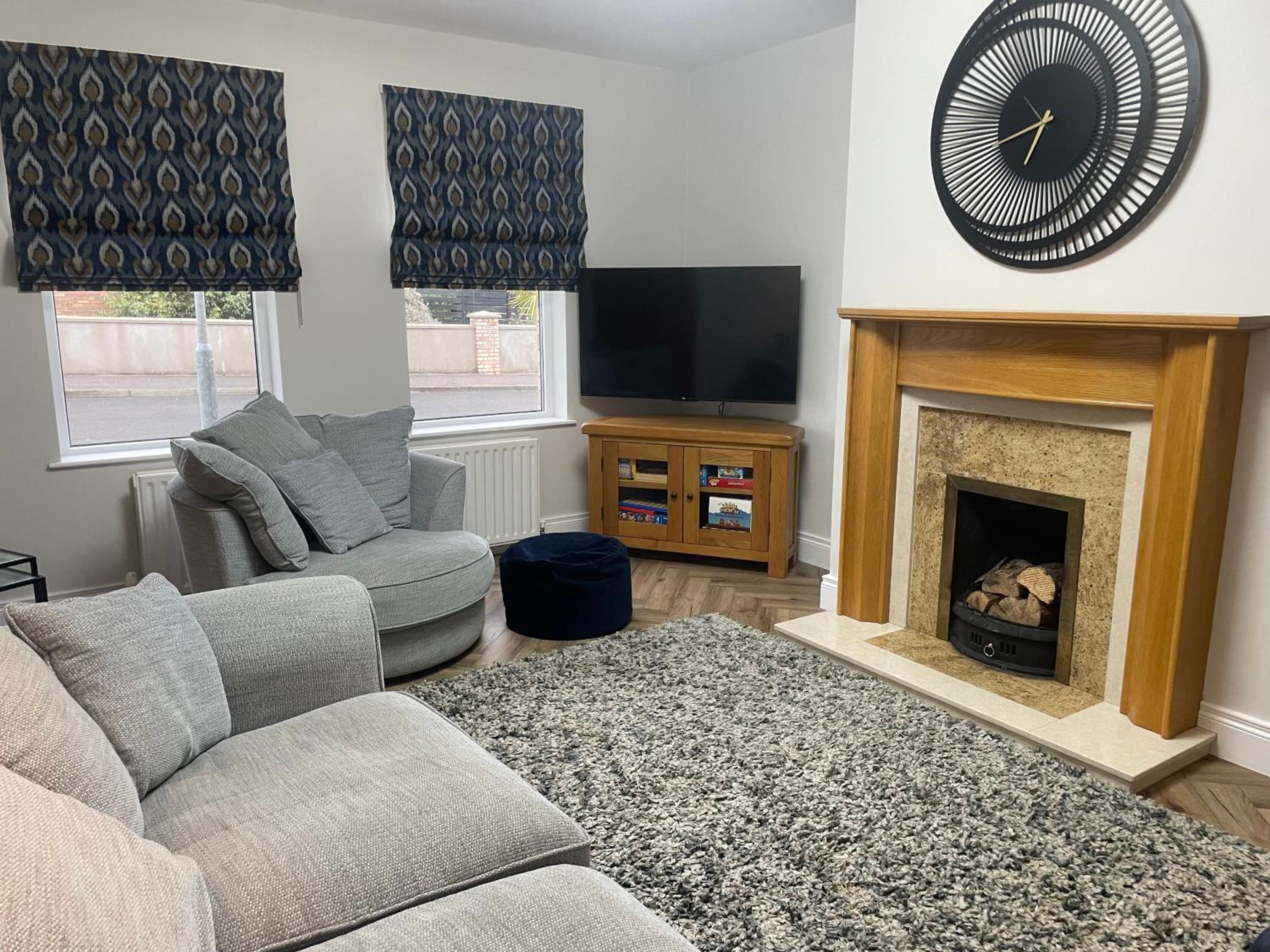 Three-Bedroom House photo 3