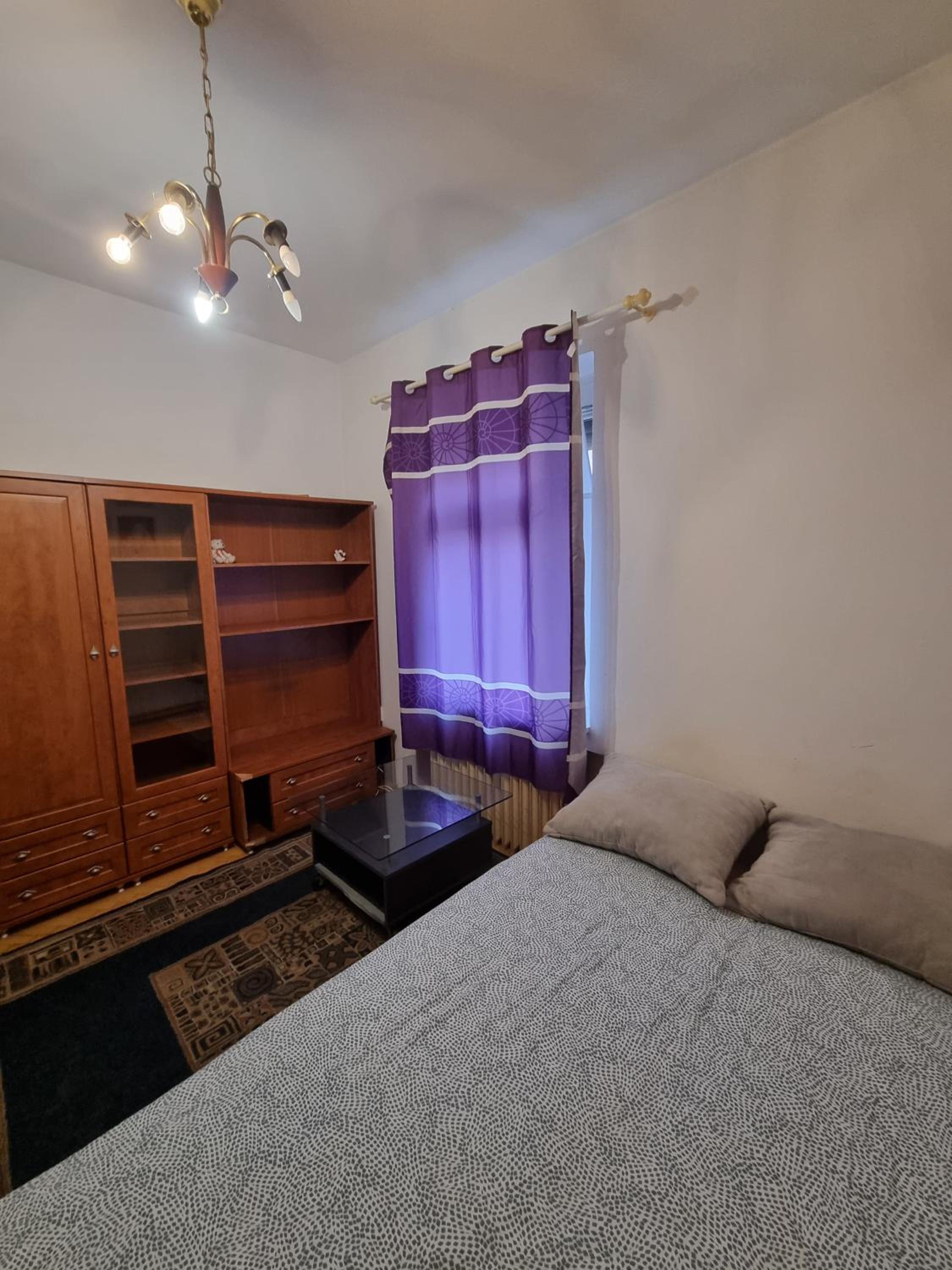 One-Bedroom Apartment photo 3