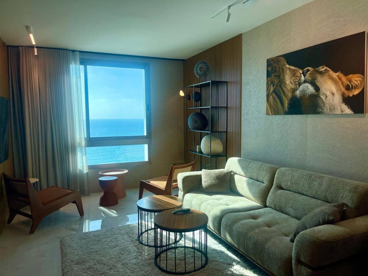 Deluxe Suite with Spa Bath photo 1