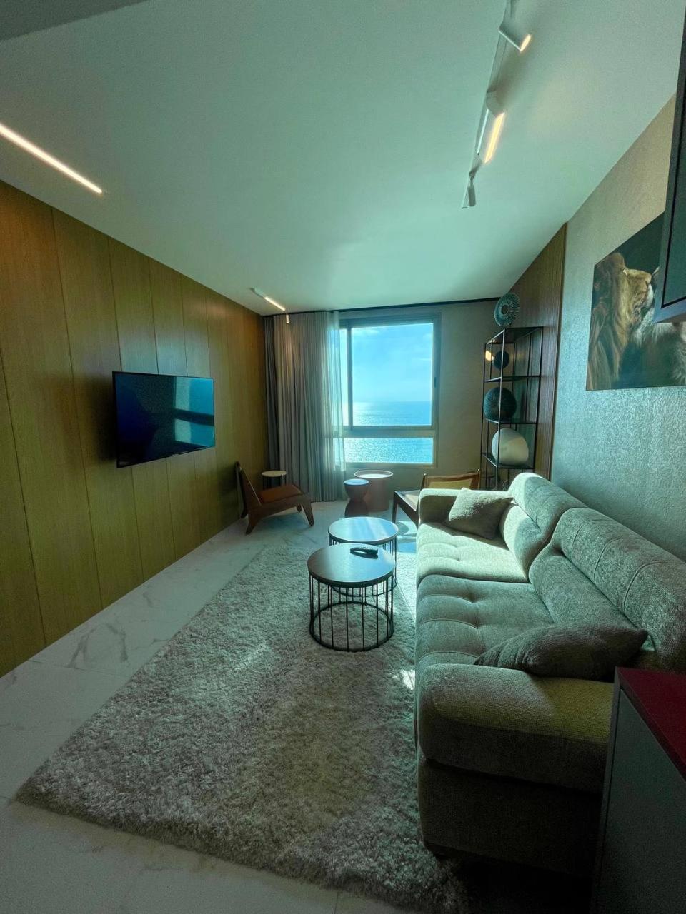 Deluxe Suite with Spa Bath photo 2