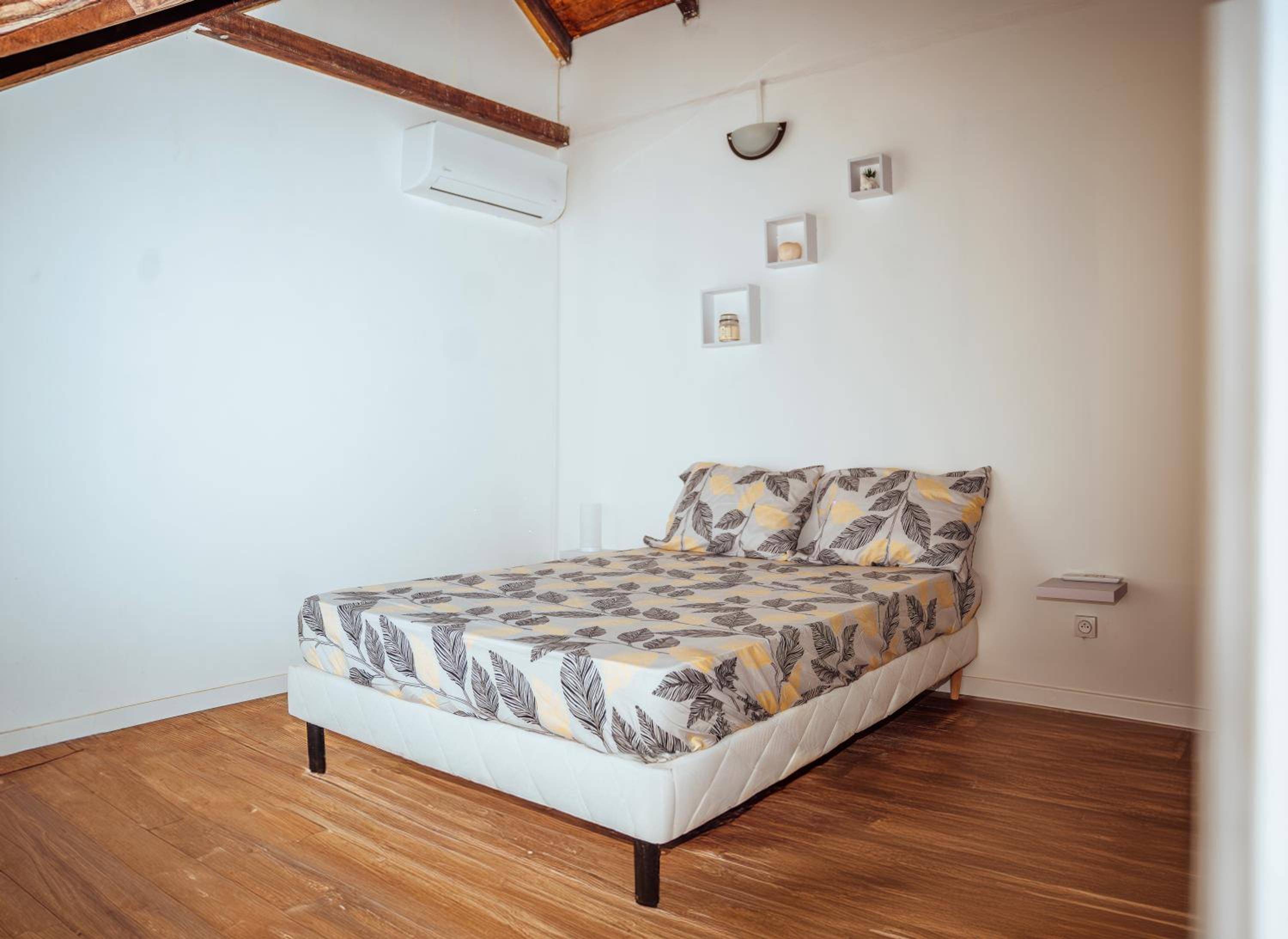 Three-Bedroom House photo 1