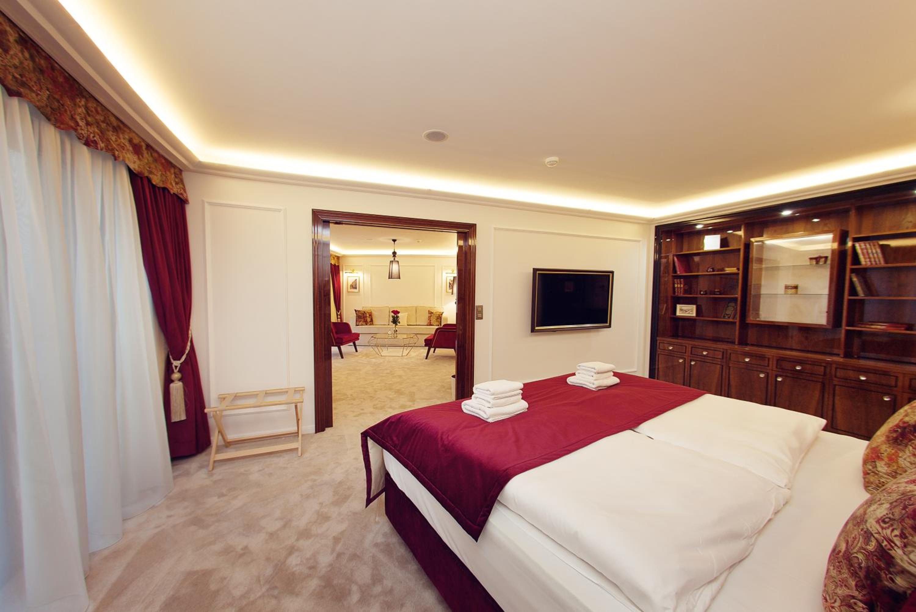 Exclusive Apartment - Photo 8