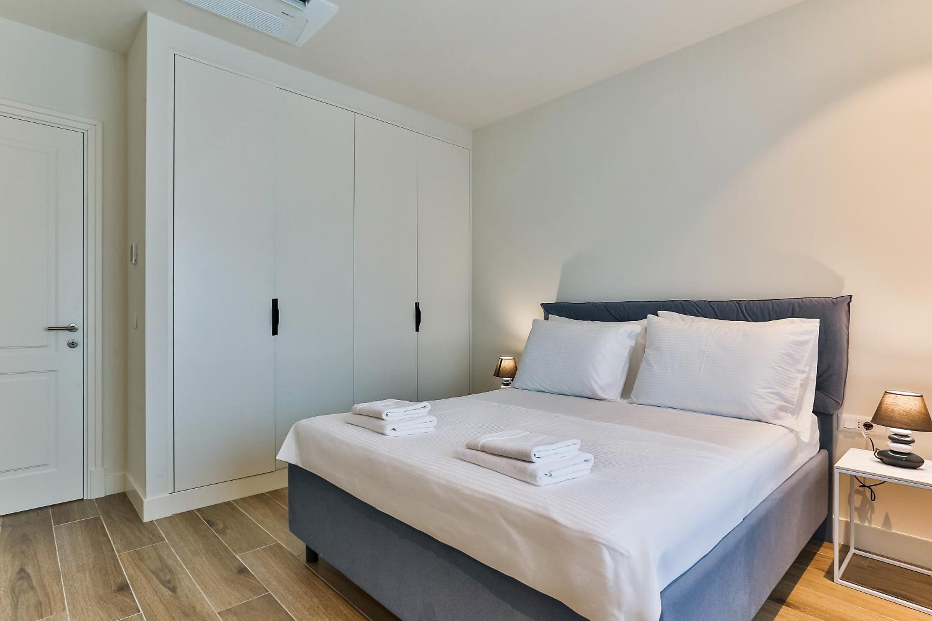 Two-Bedroom Apartment with View photo 1