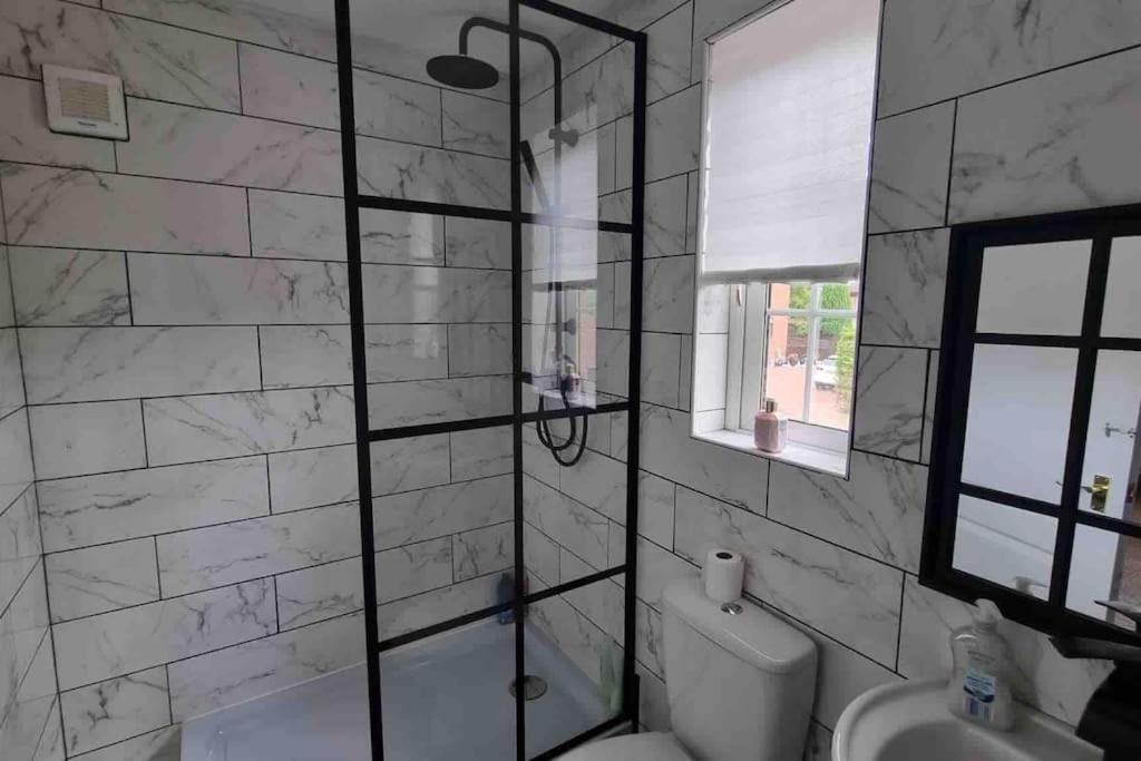 Four-Bedroom House photo 3