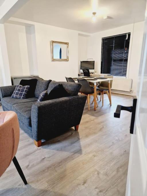 Three-Bedroom House photo 1