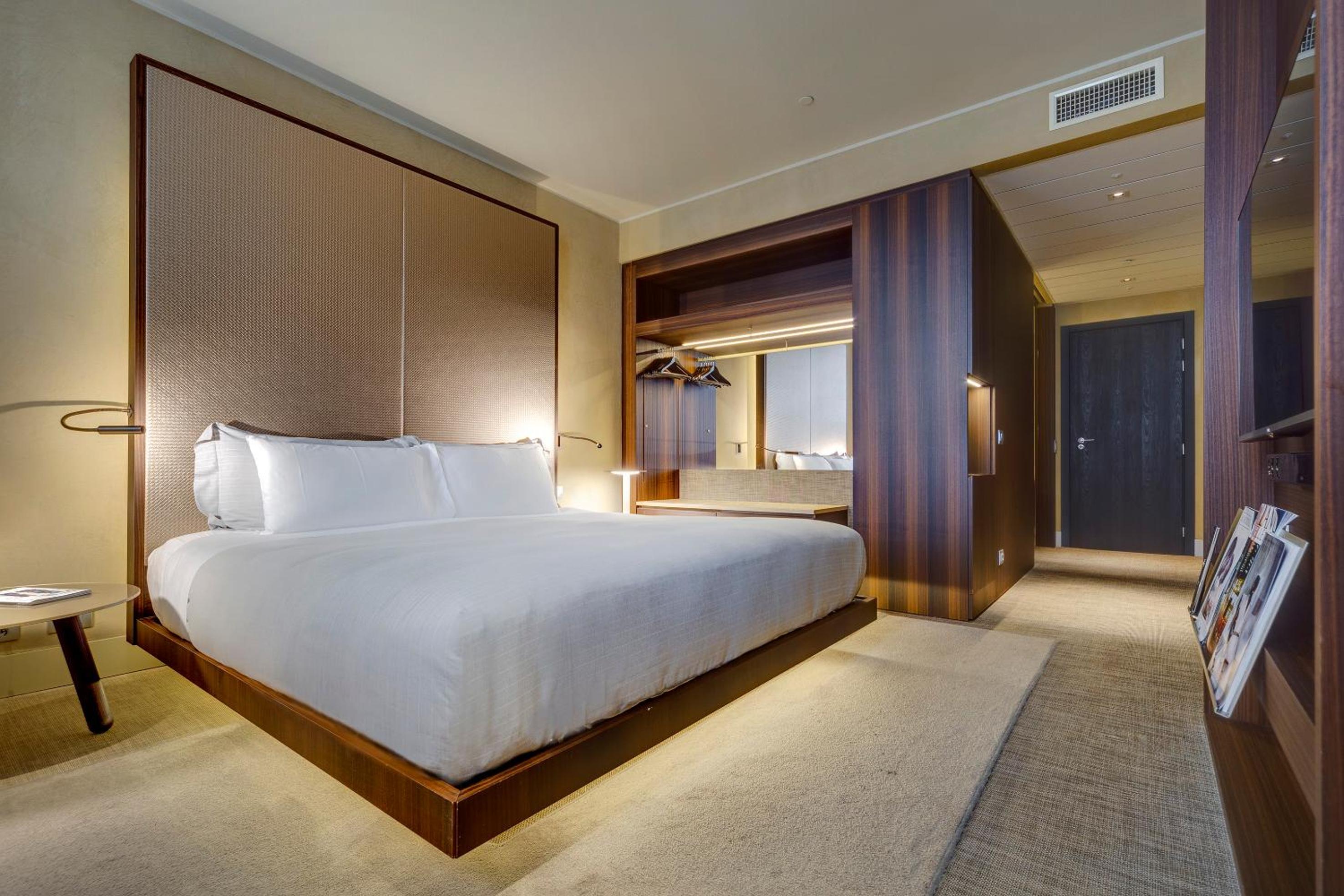 Interconnecting Superior ME