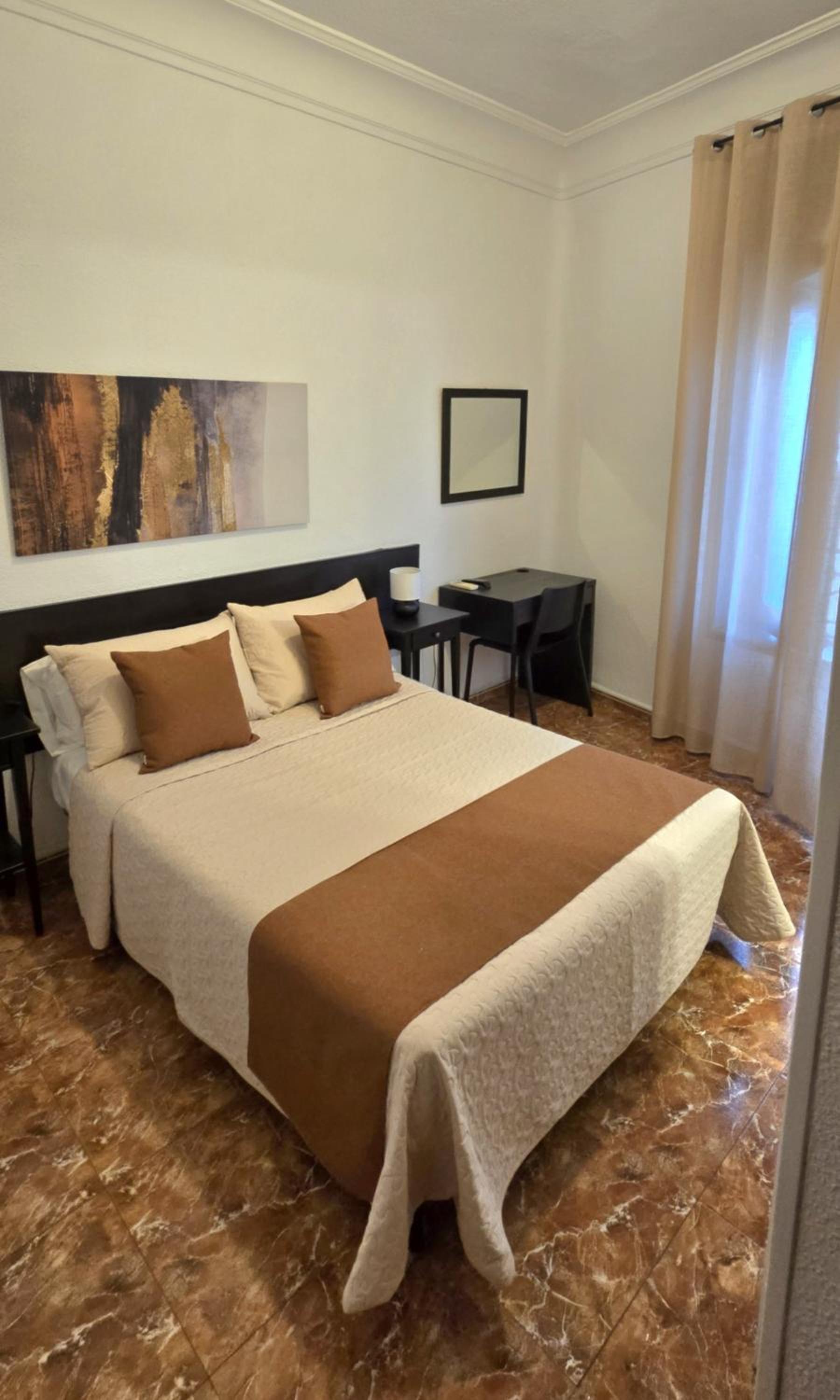Double Room - Photo 1
