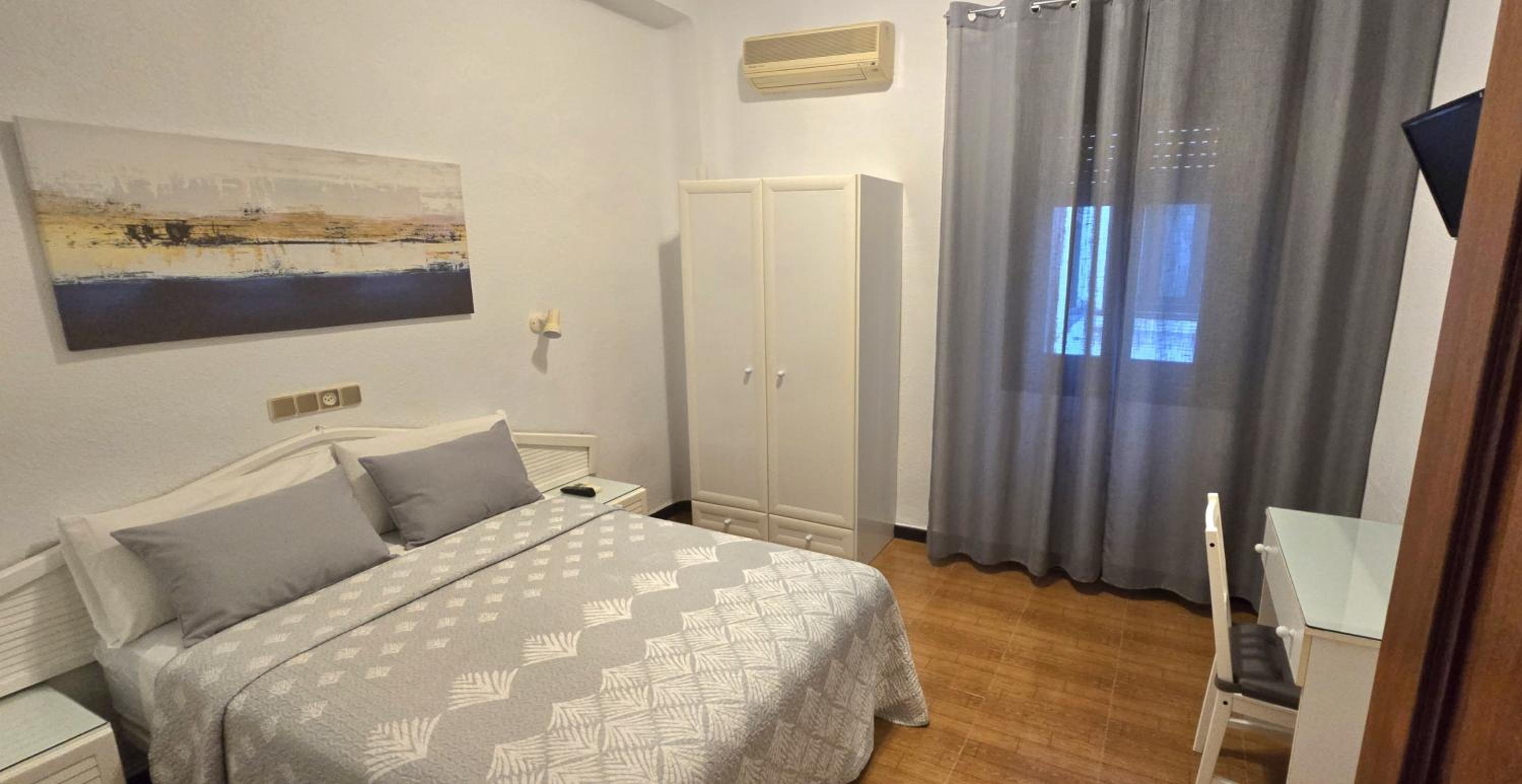 Double Room - Photo 3