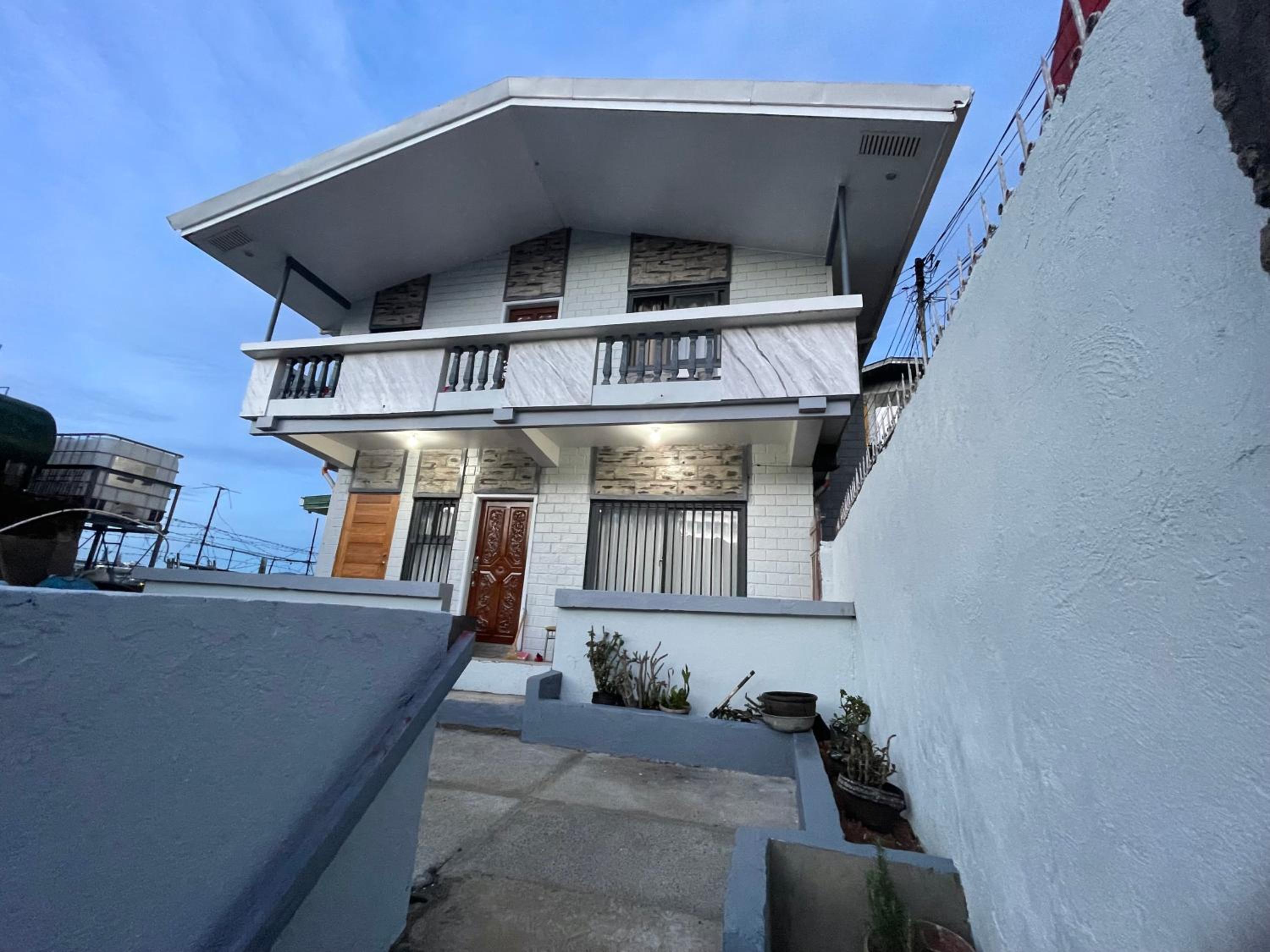 Four-Bedroom House photo 2