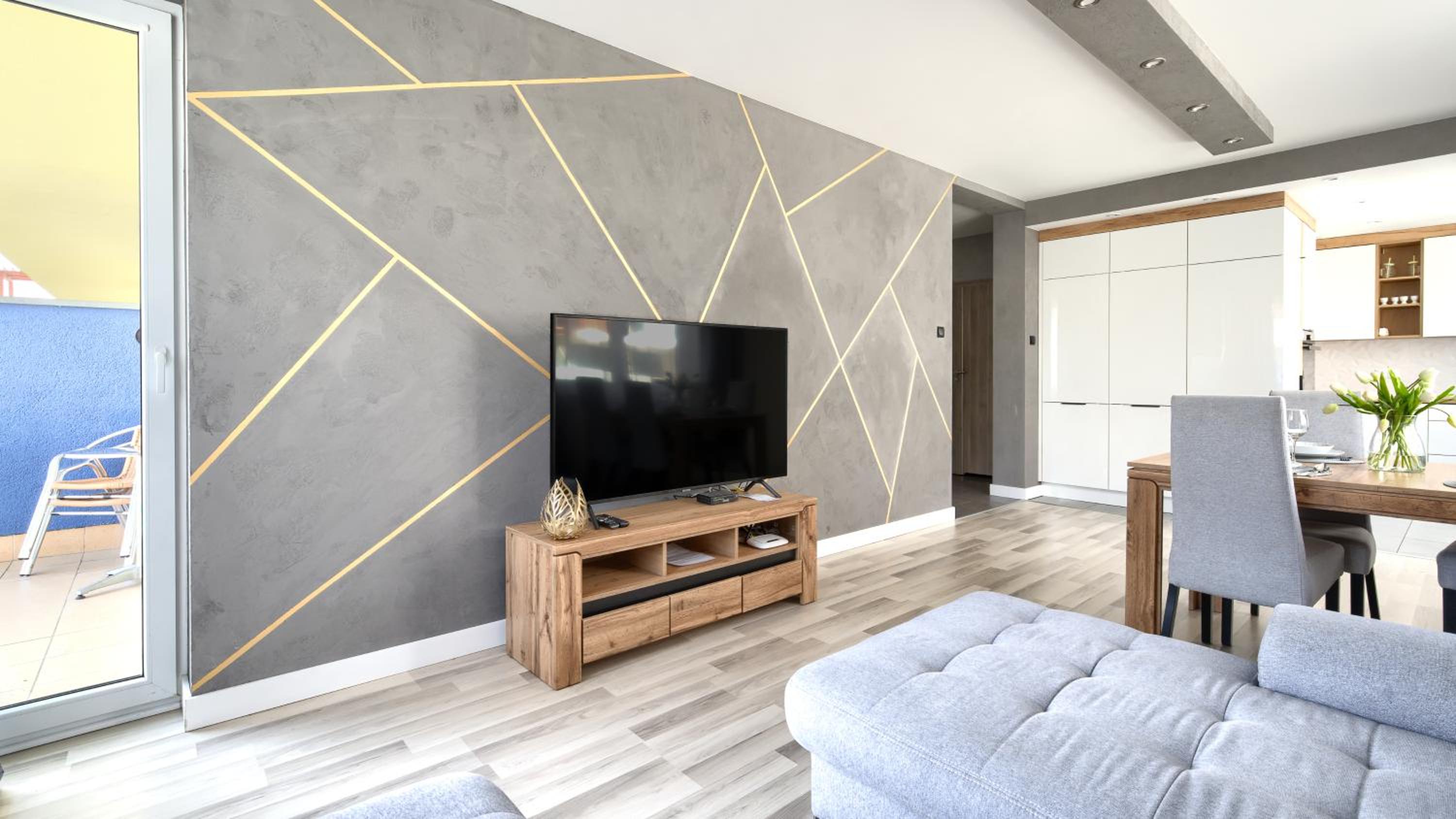 One-Bedroom Apartment - Photo 8