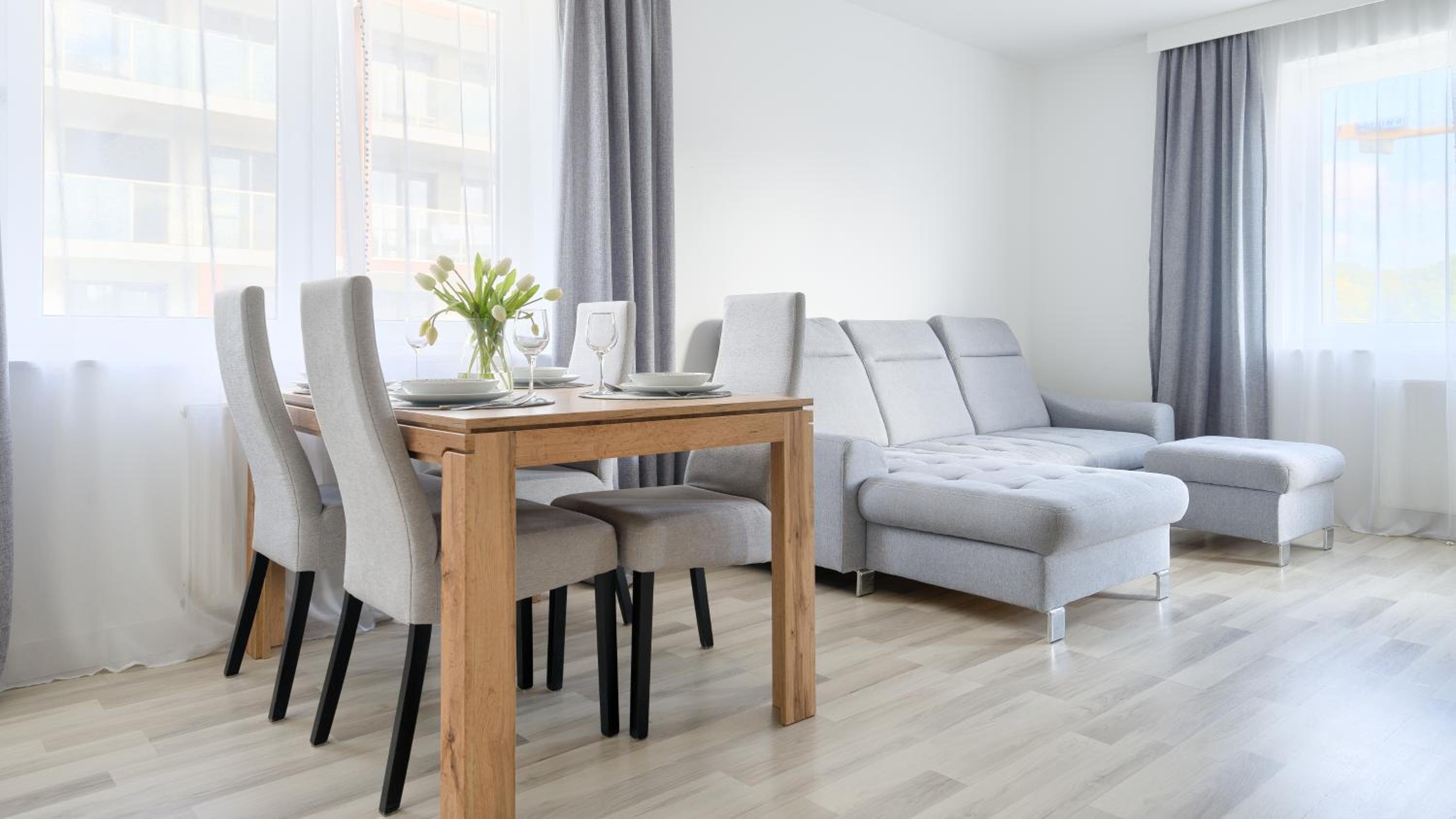 One-Bedroom Apartment - Photo 1