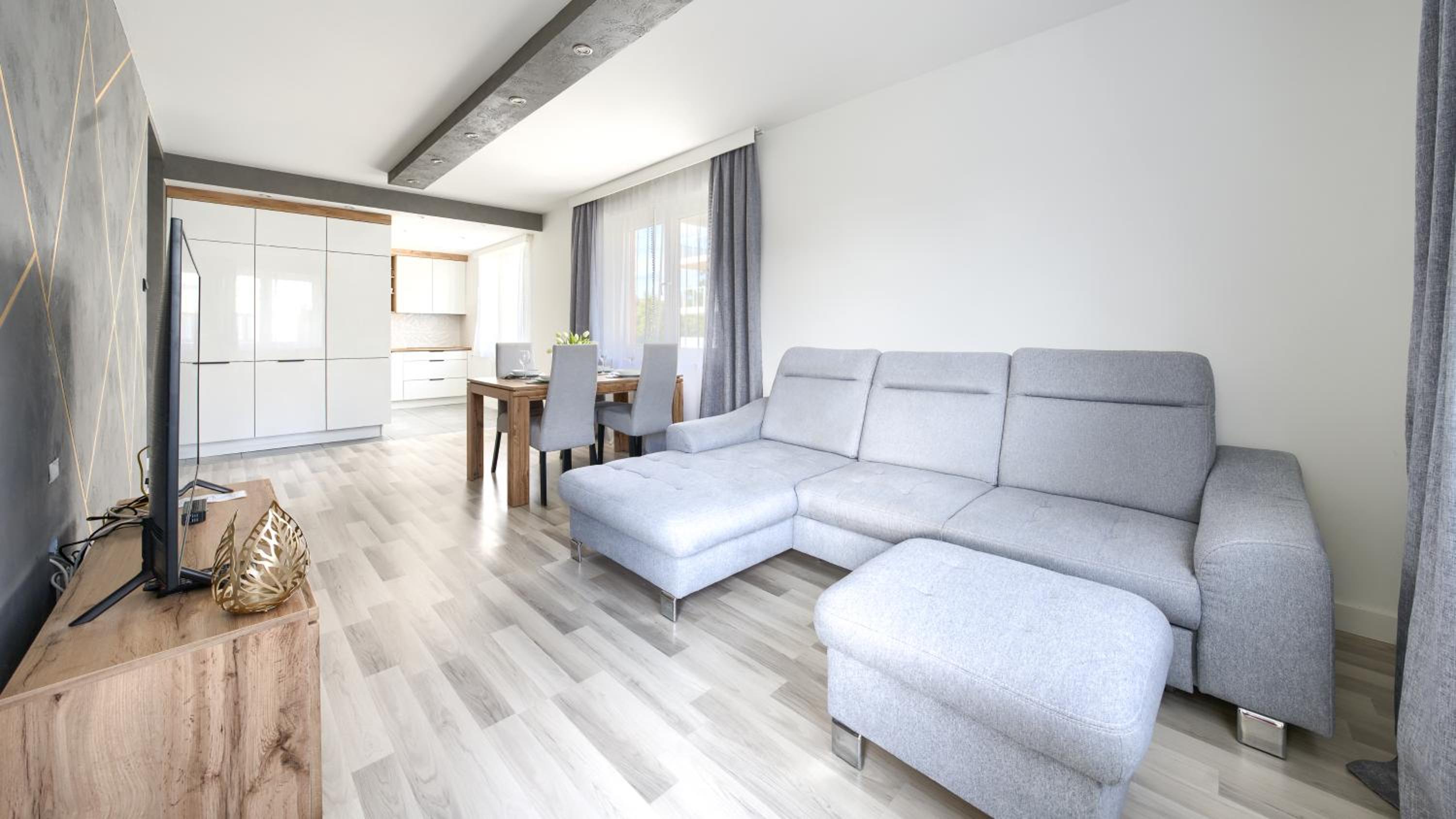 One-Bedroom Apartment - Photo 7