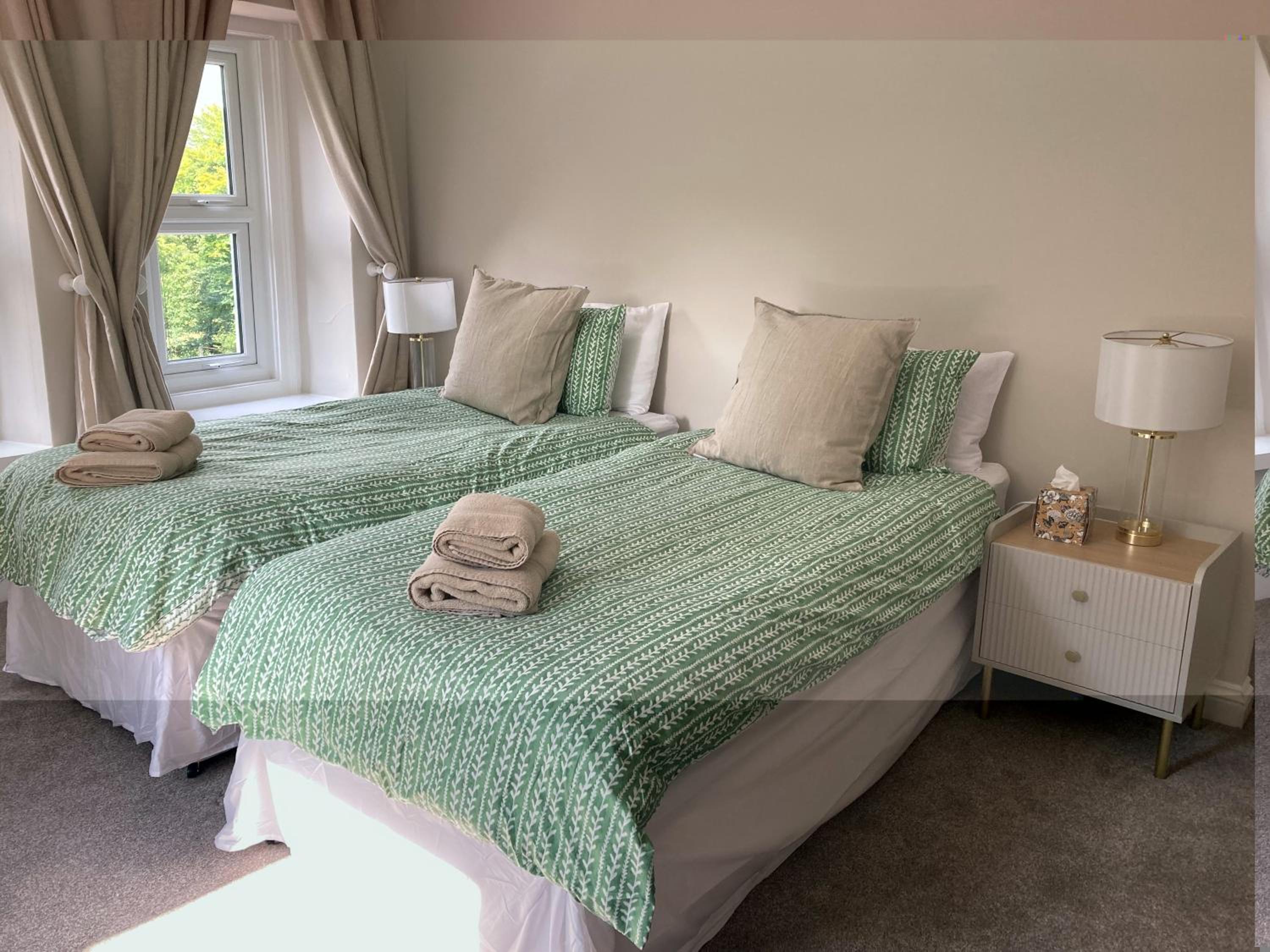 Deluxe King Room