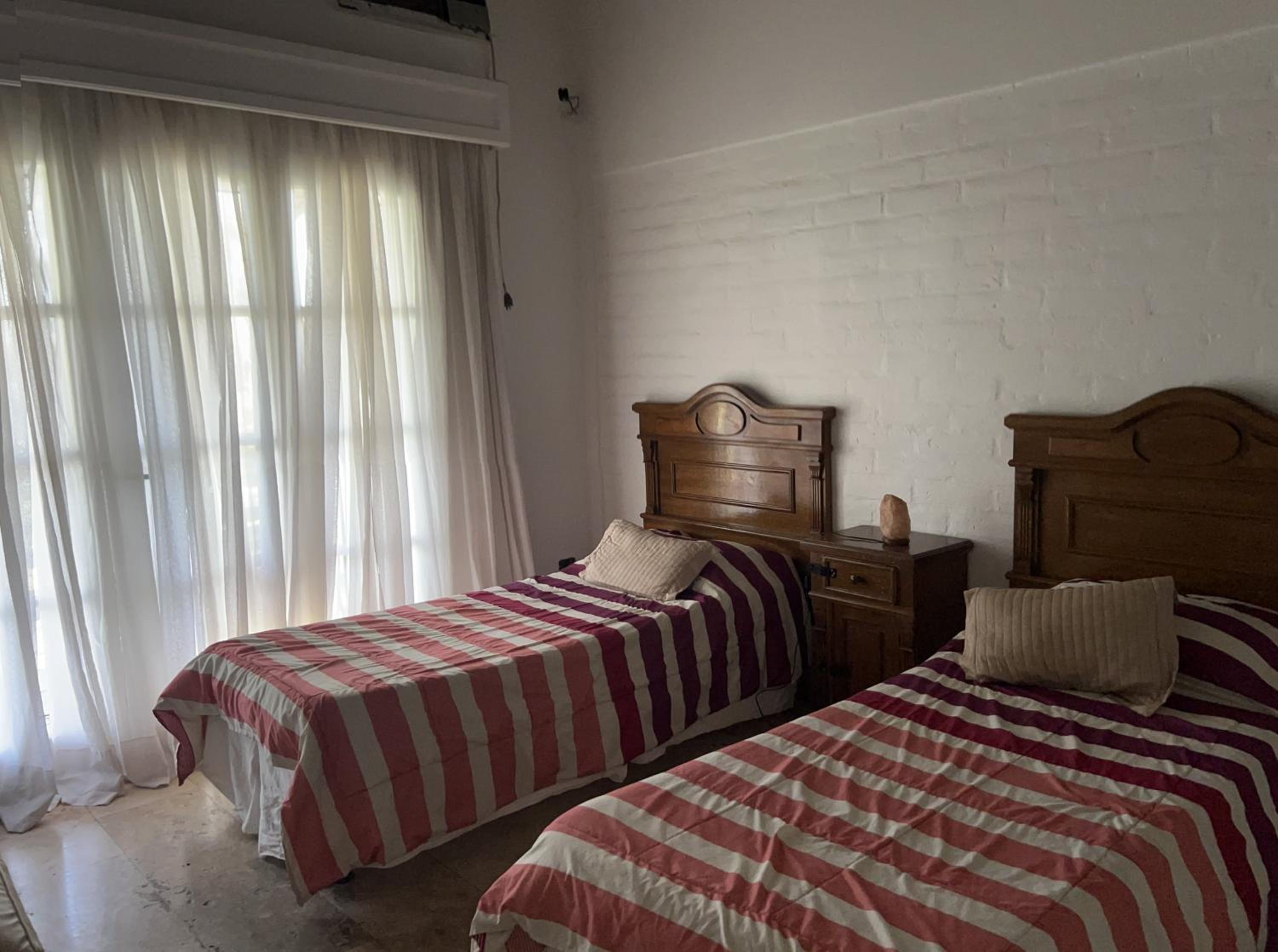 Villa photo 1