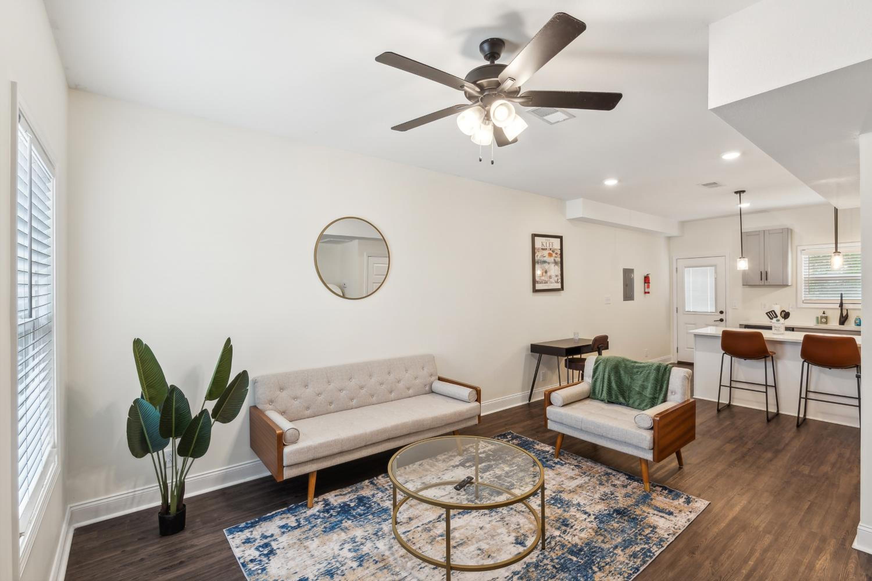 Apartment photo 1
