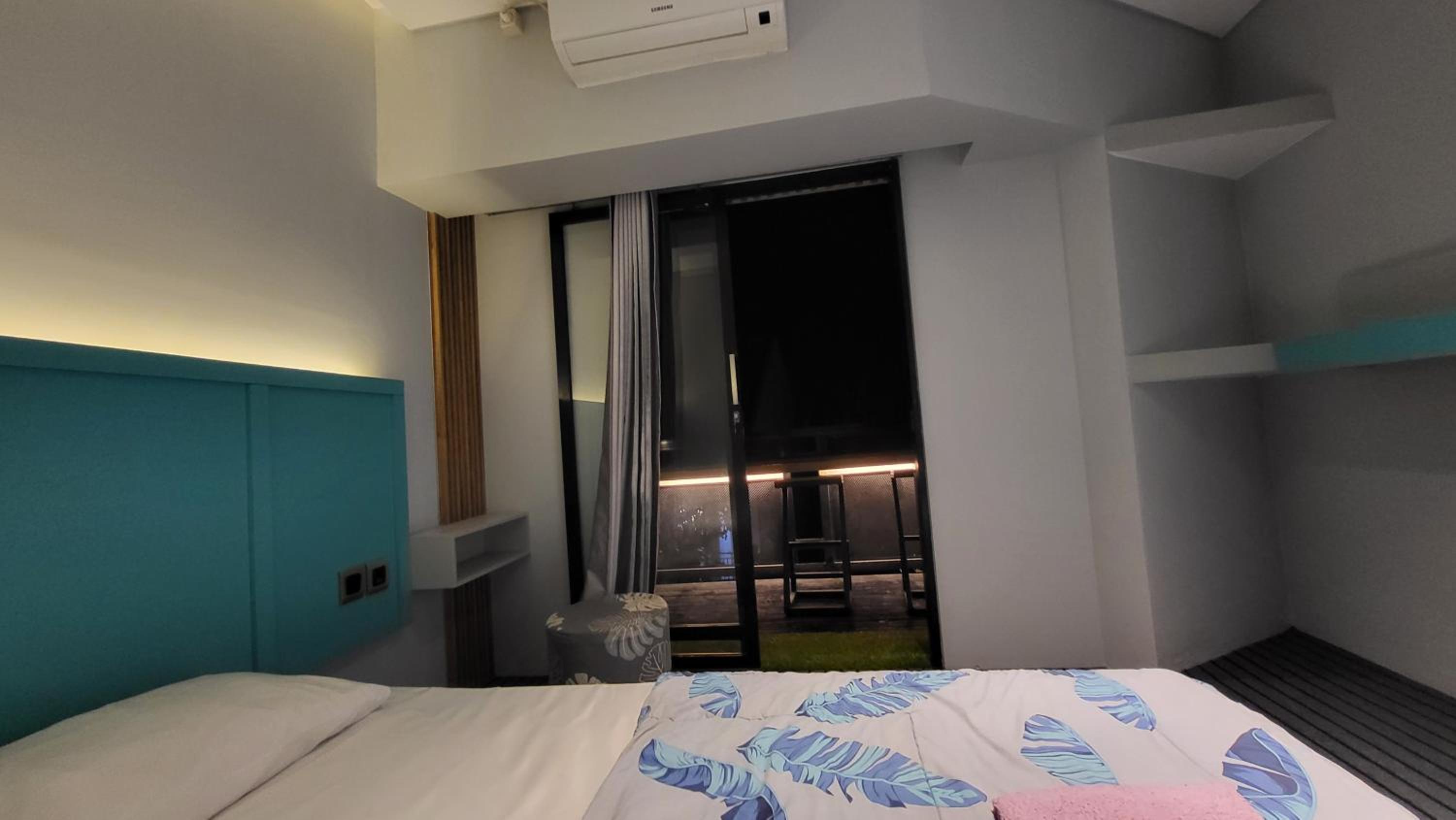 Double Room with Balcony - Photo 9