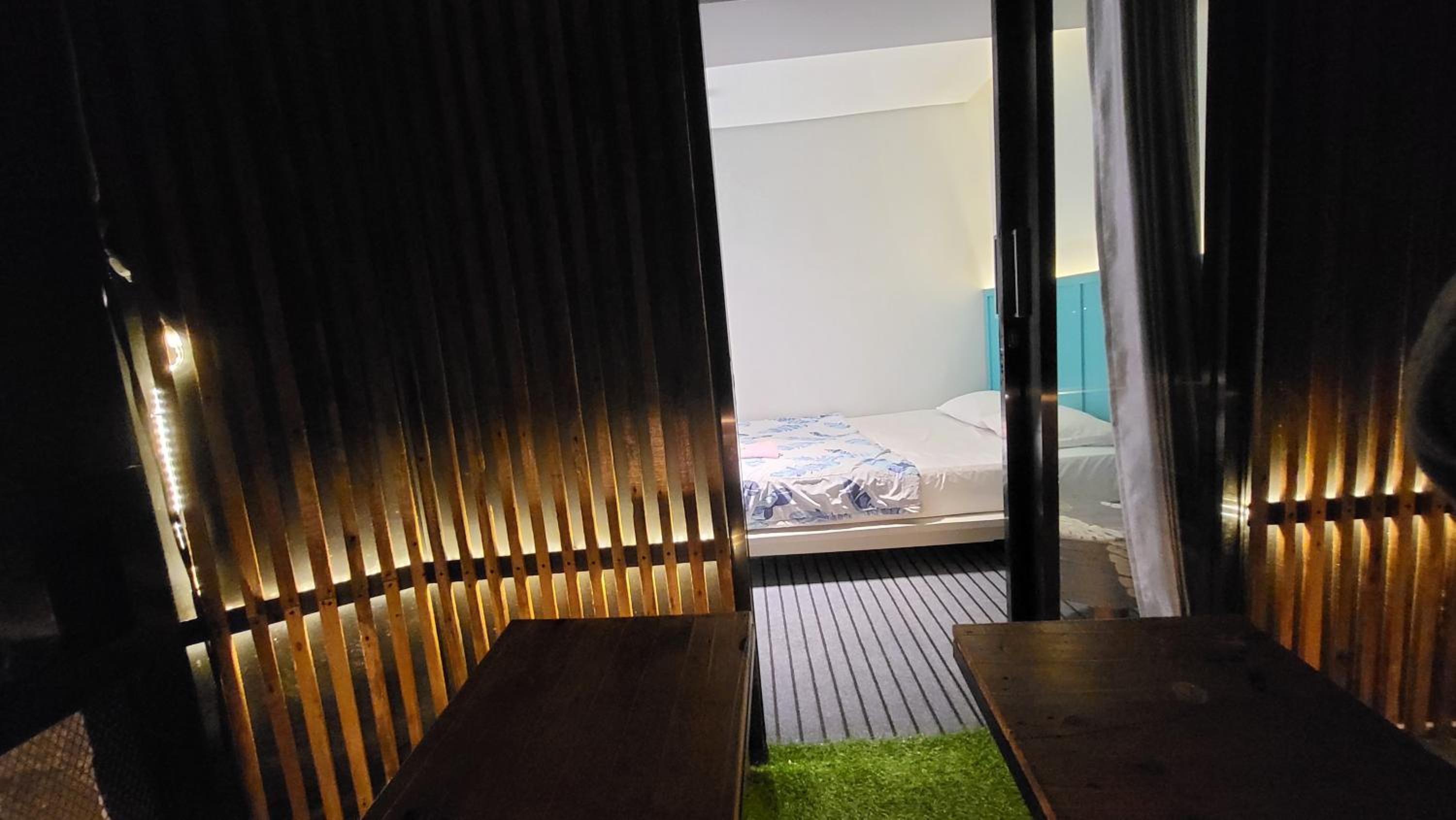 Double Room with Balcony - Photo 6