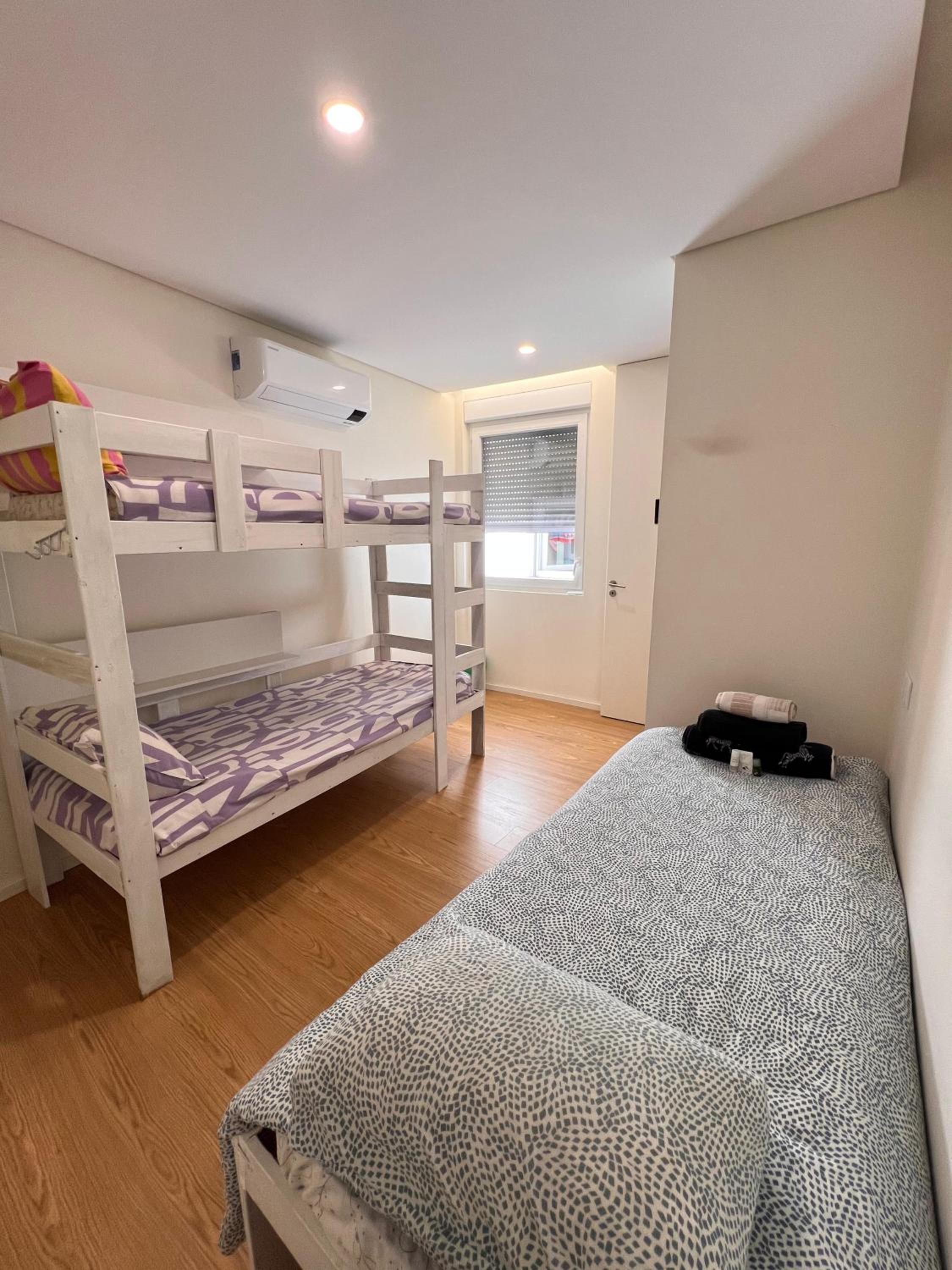 Double Room with Shared Bathroom photo 2