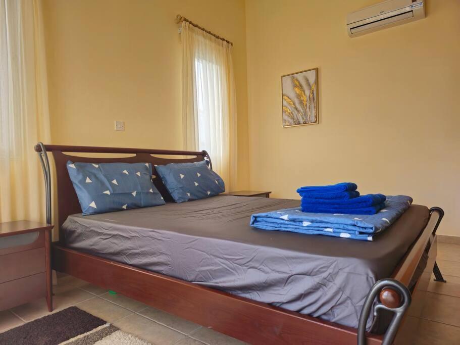 Three-Bedroom Villa photo 1