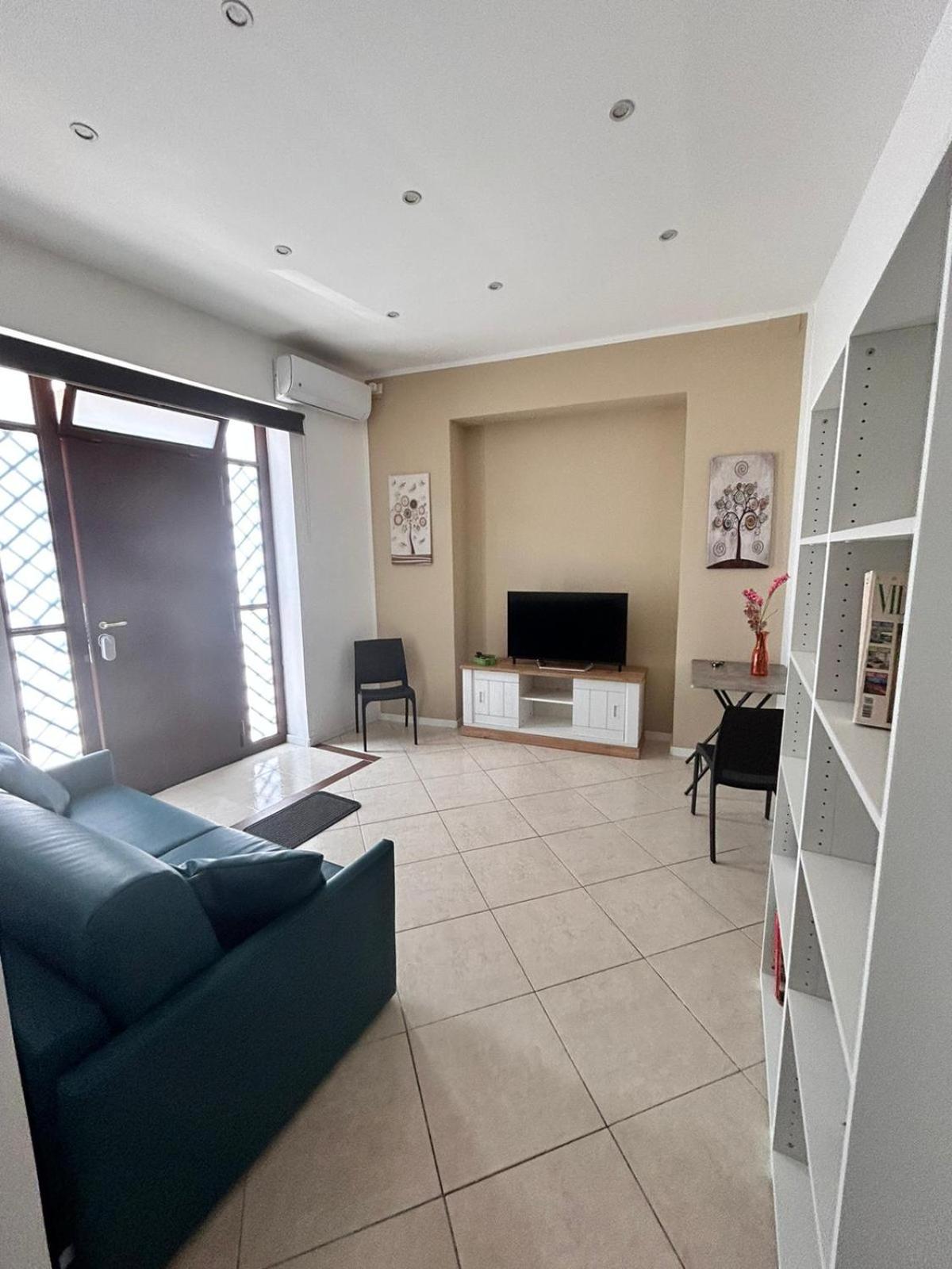 One-Bedroom House