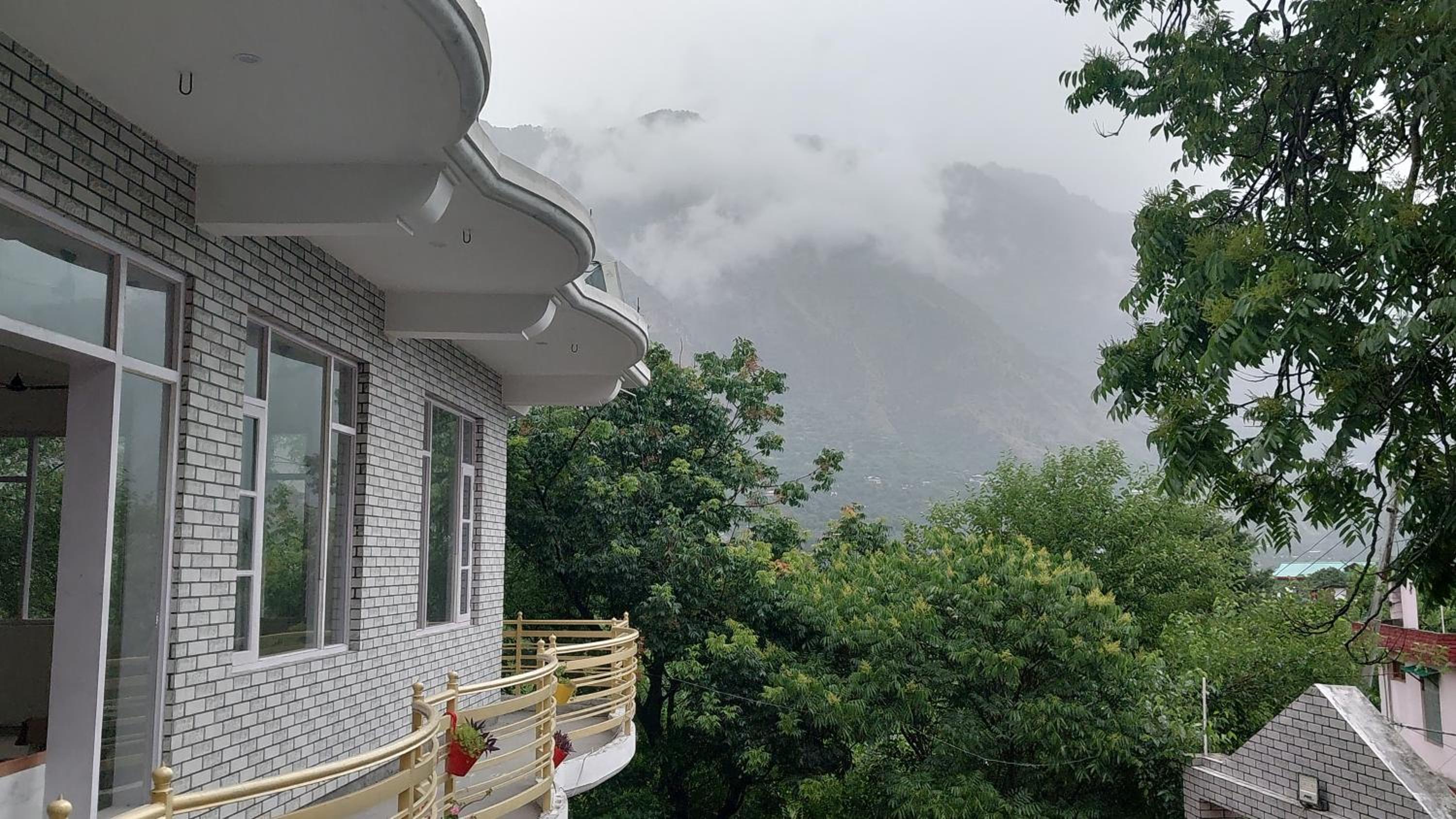 Double or Twin Room with Garden View photo 3