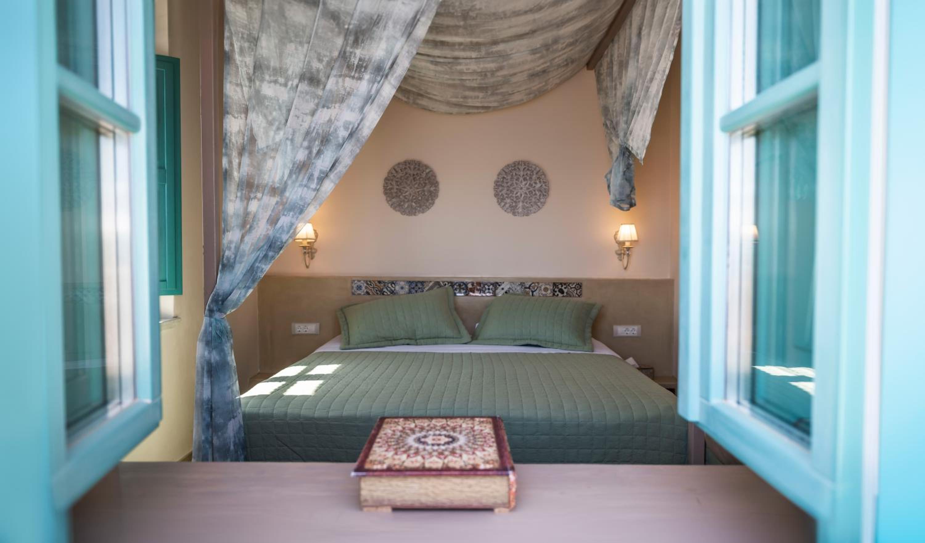 One-Bedroom Villa with Outdoor Hot Tub