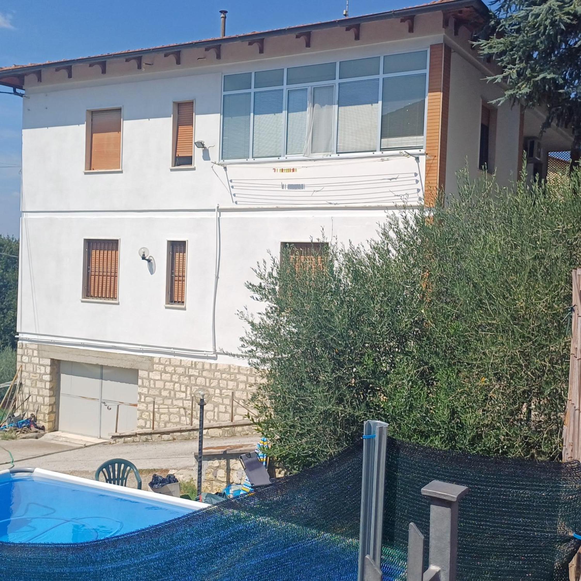 Double Room with Pool View photo 3