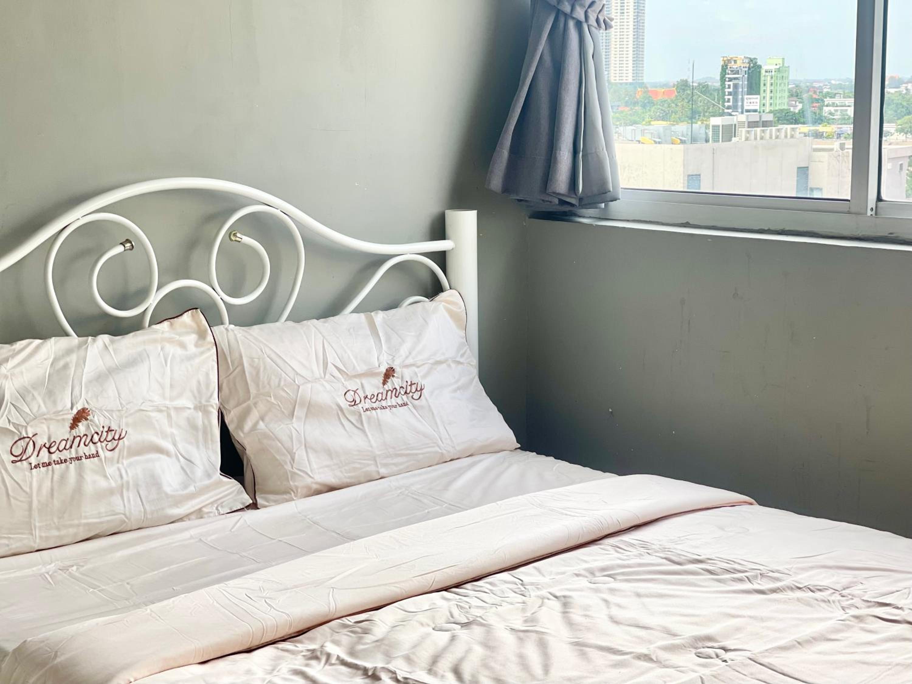 Budget Double Room photo 3