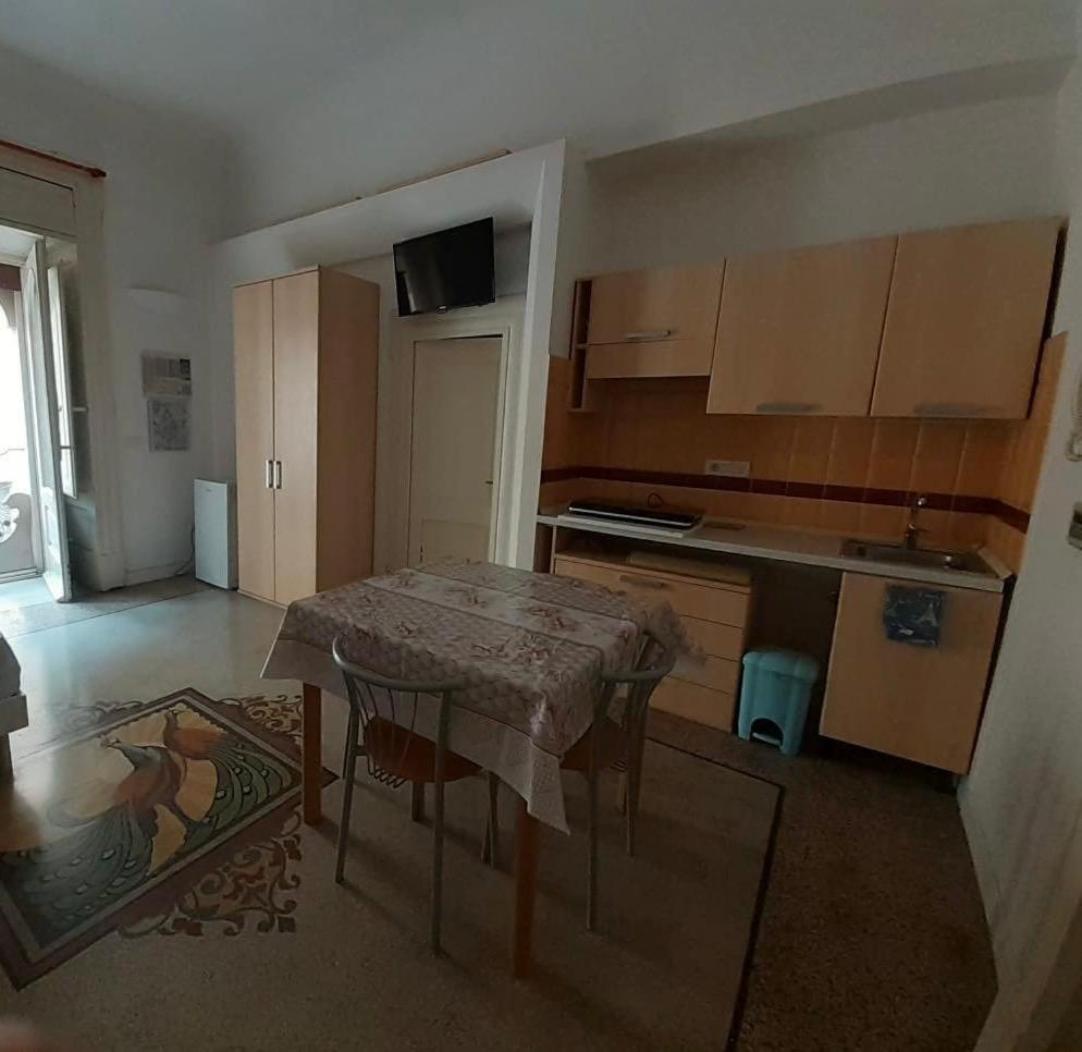 One-Bedroom Apartment - Photo 16