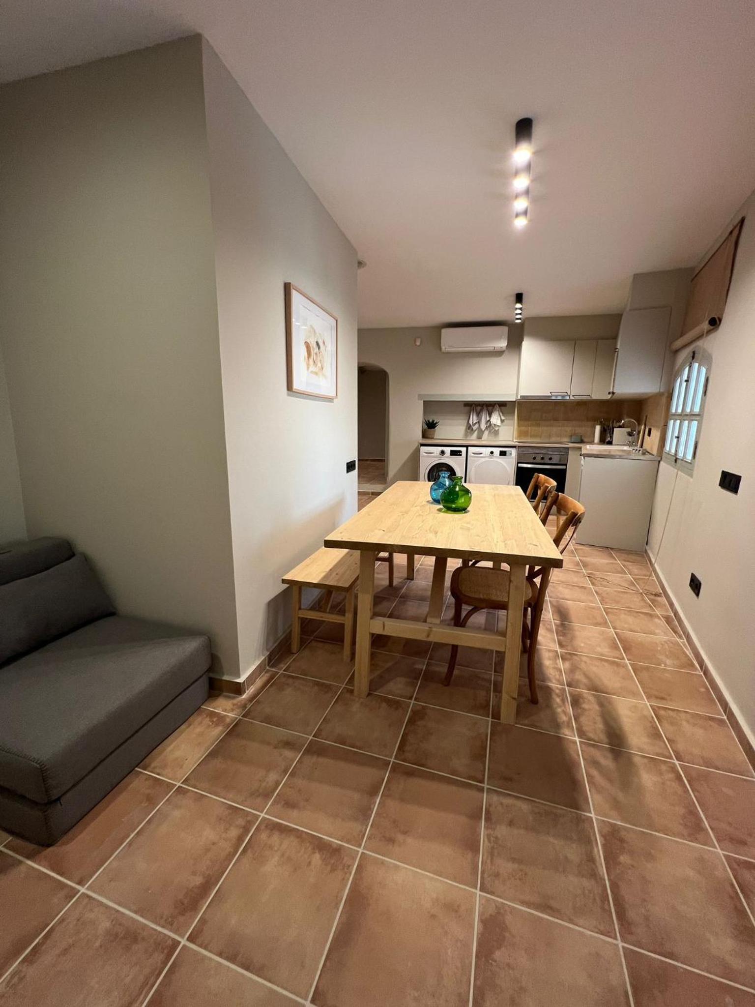 Two-Bedroom Deluxe Apartment photo 3