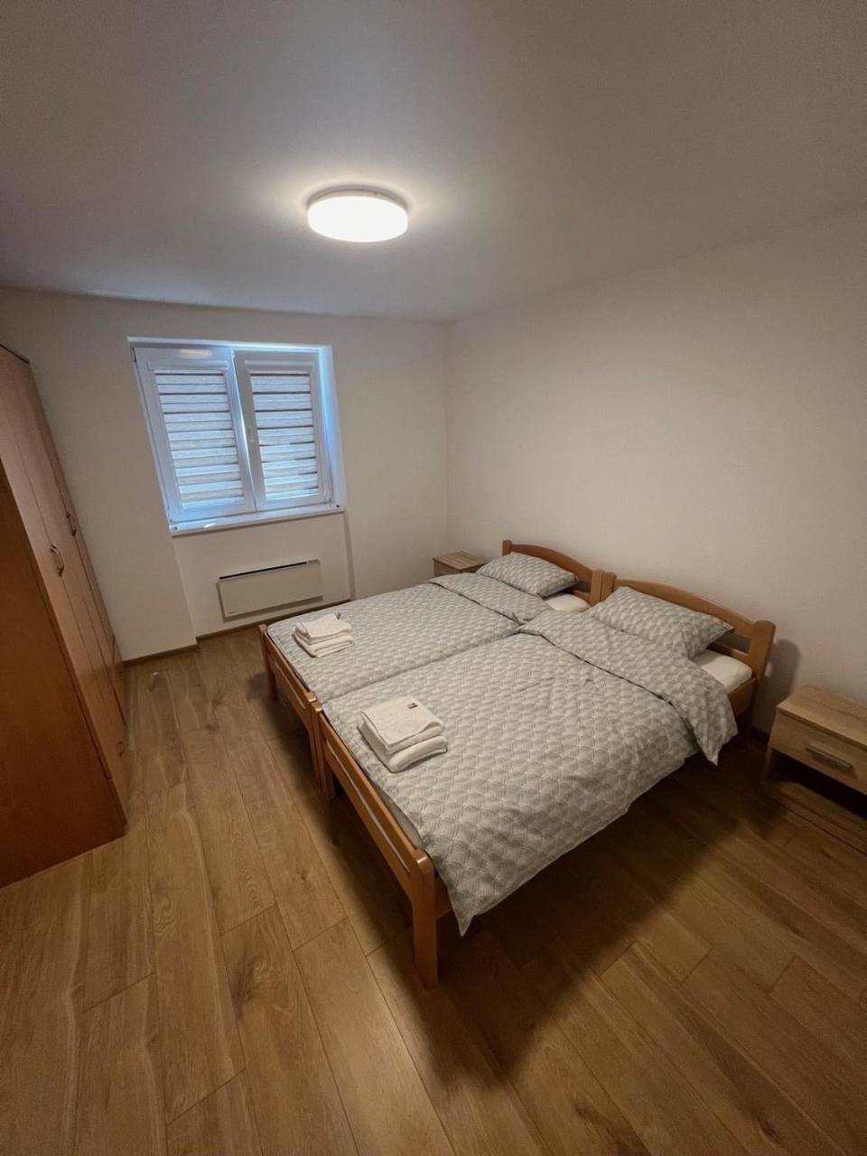 One-Bedroom Apartment photo 3