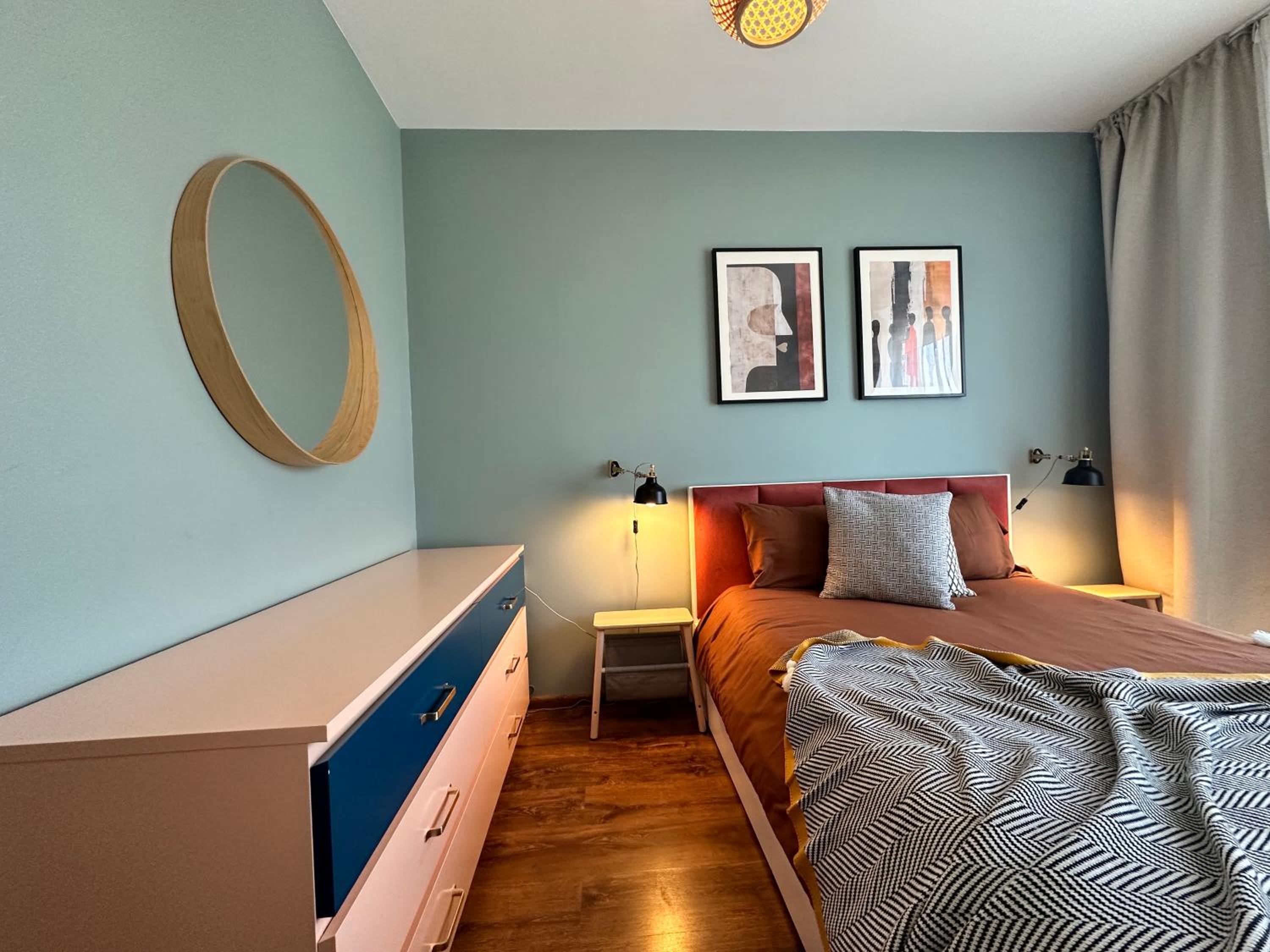 One-Bedroom Apartment photo 2