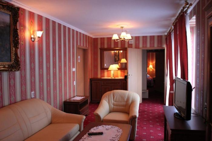 One-Bedroom Premium Apartment - Photo 1