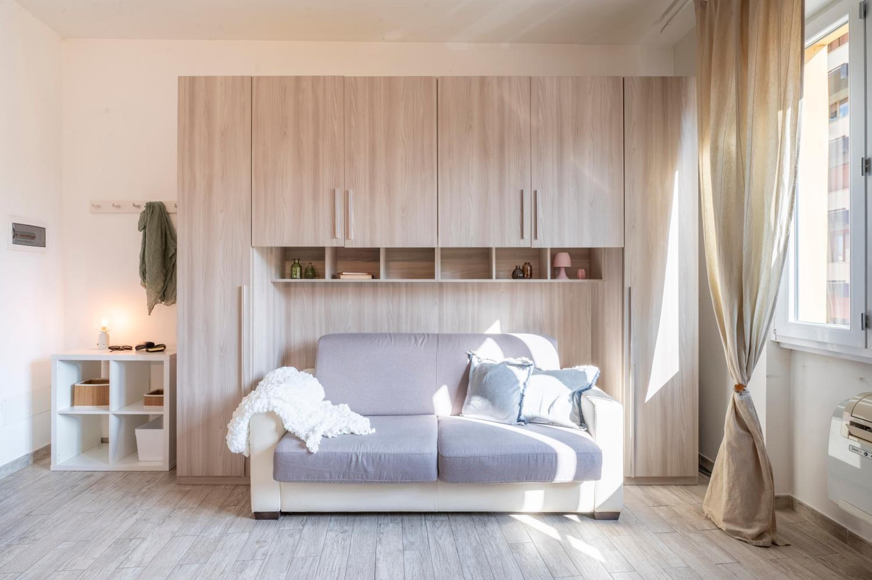 One-Bedroom Loft Apartment 
