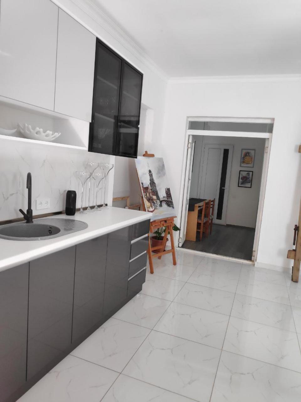 Family Room With Private Bathroom photo 3