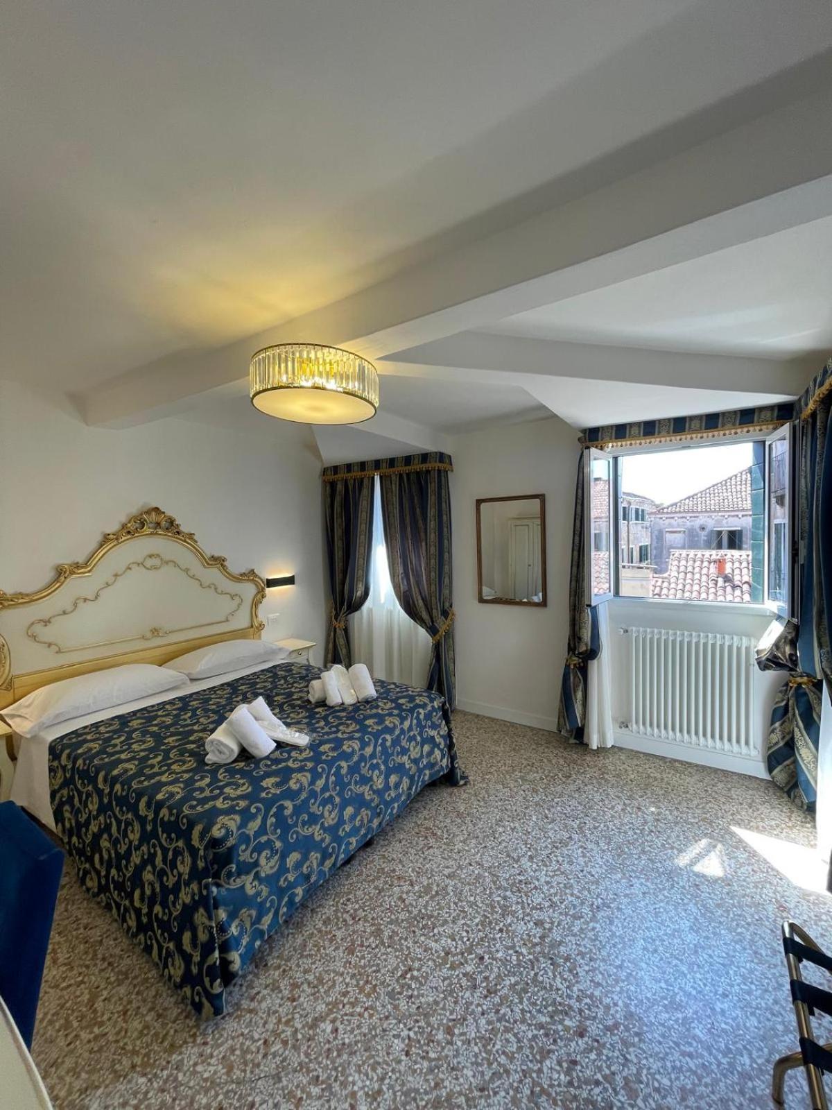 Deluxe Room photo 1