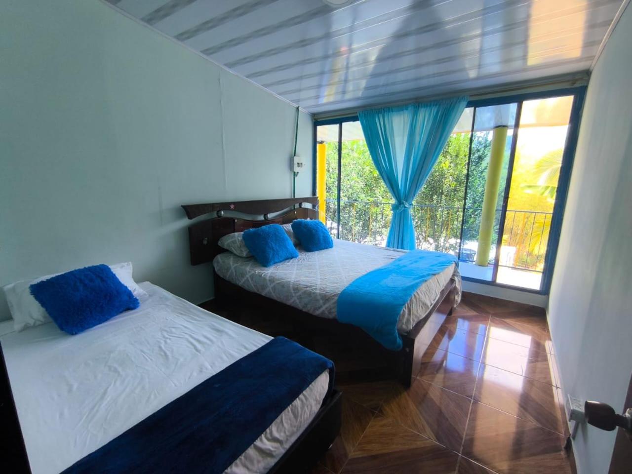 Three-Bedroom House photo 3