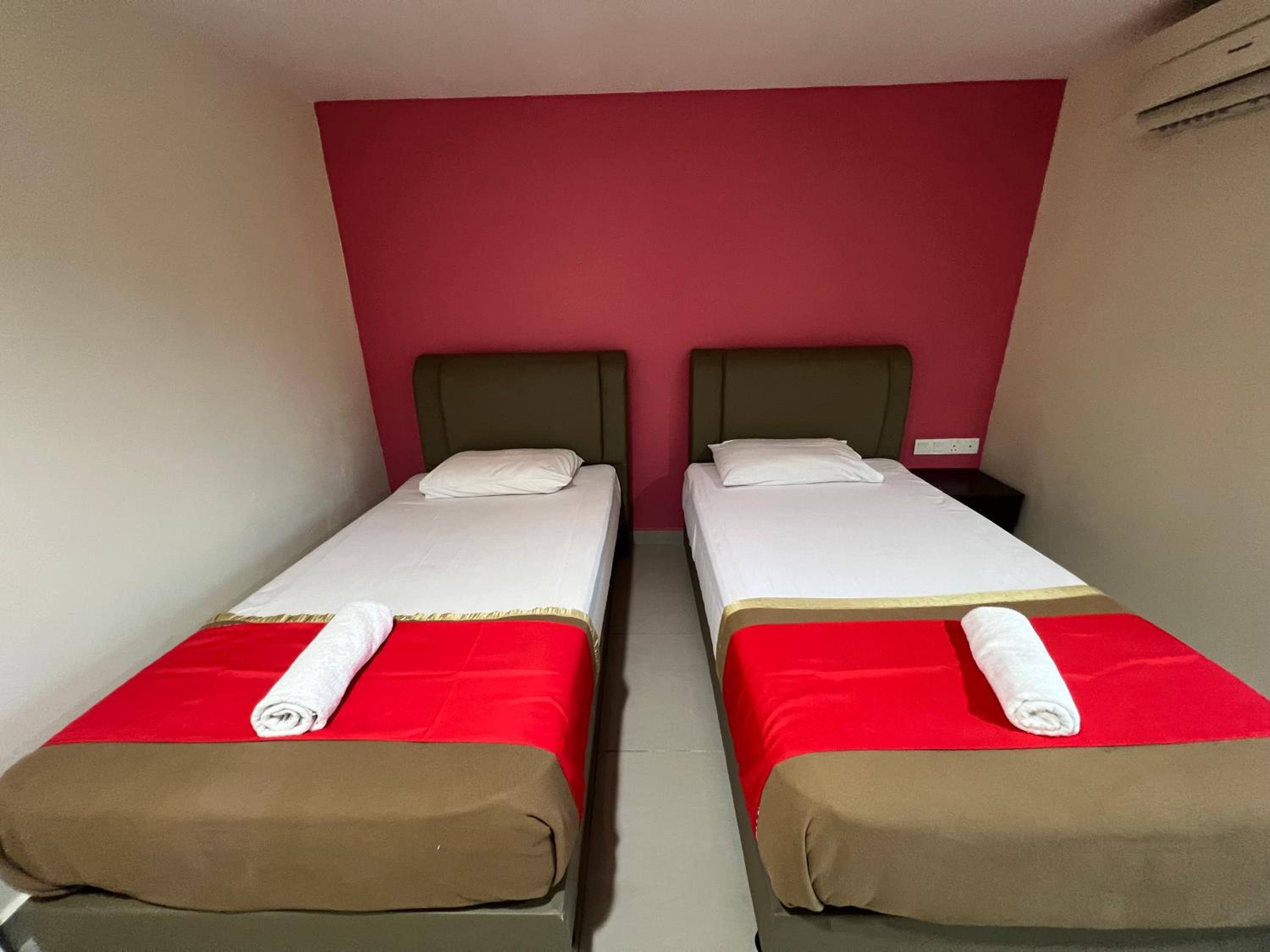 Deluxe Twin Room - Photo 5