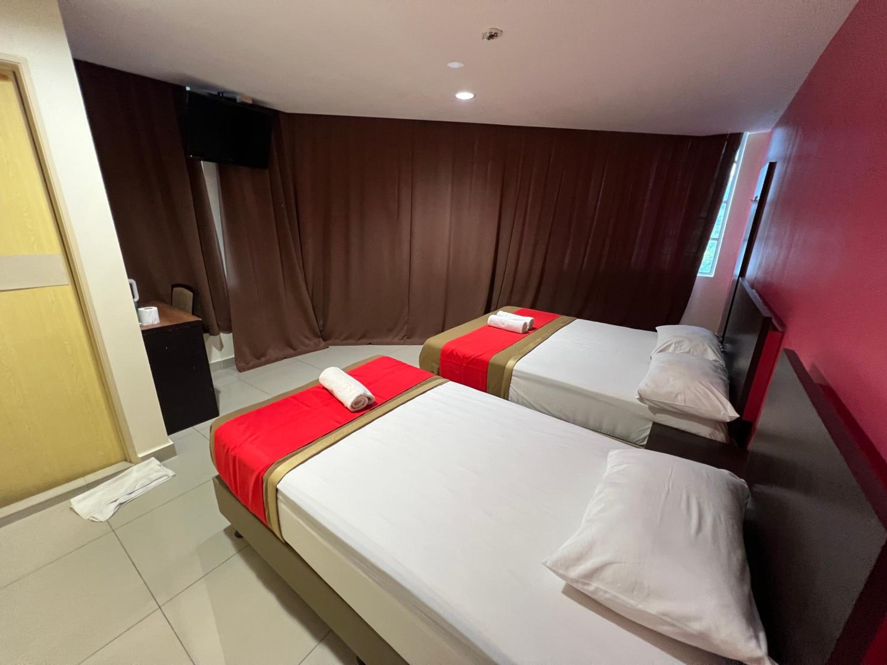 Deluxe Triple Room - Photo 7